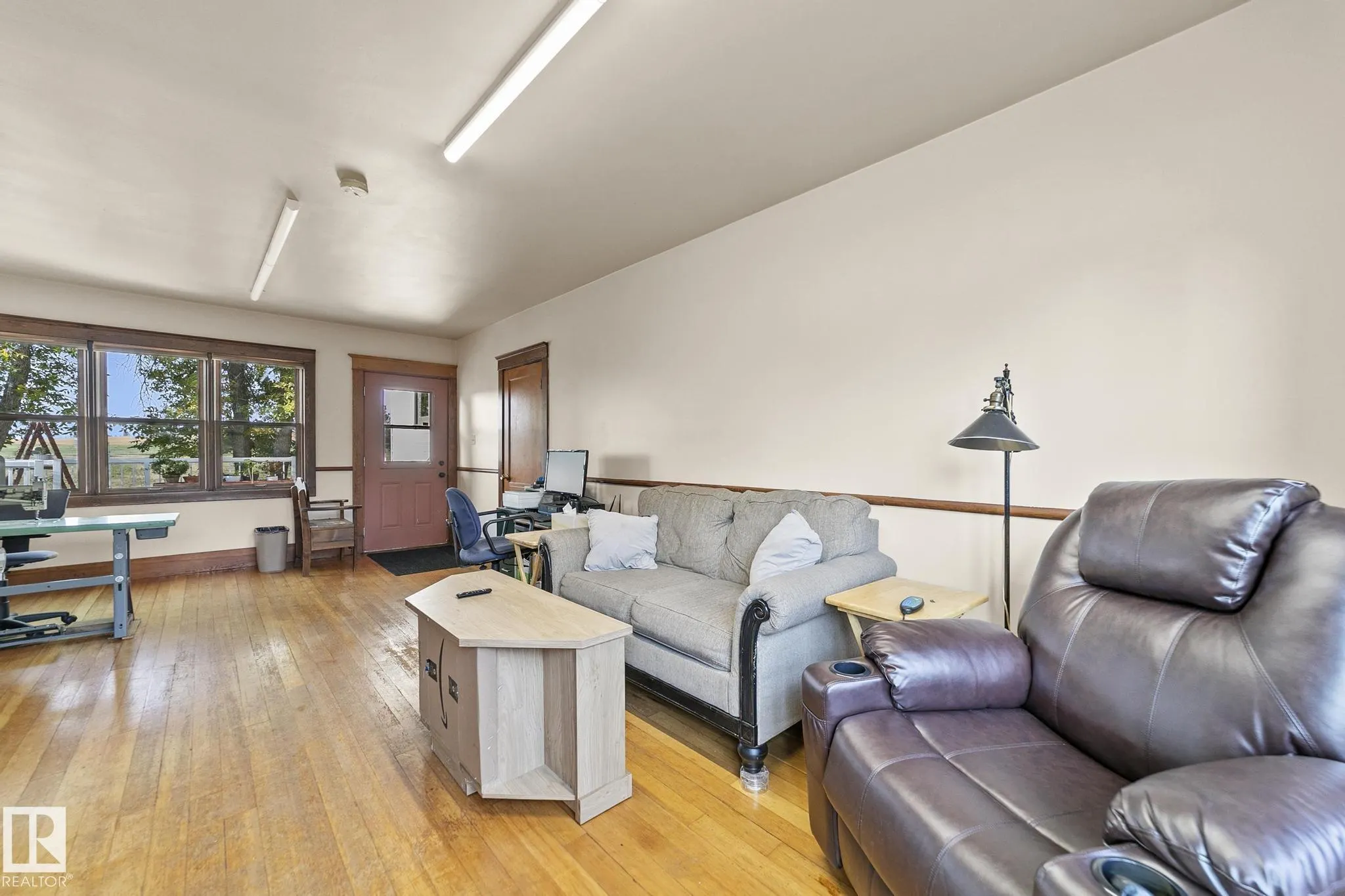 4803 50 (Mcleod Street) Street