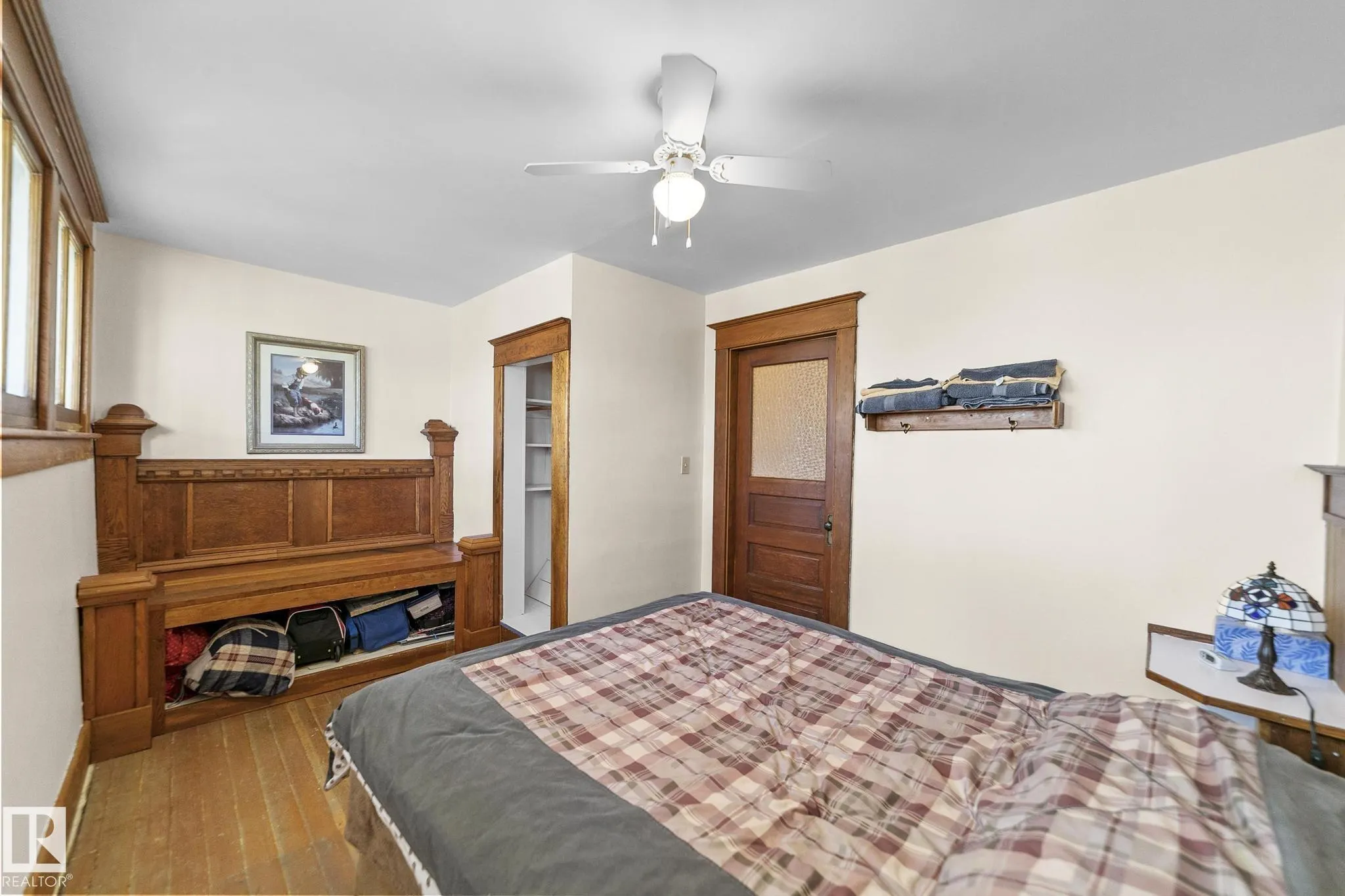4803 50 (Mcleod Street) Street