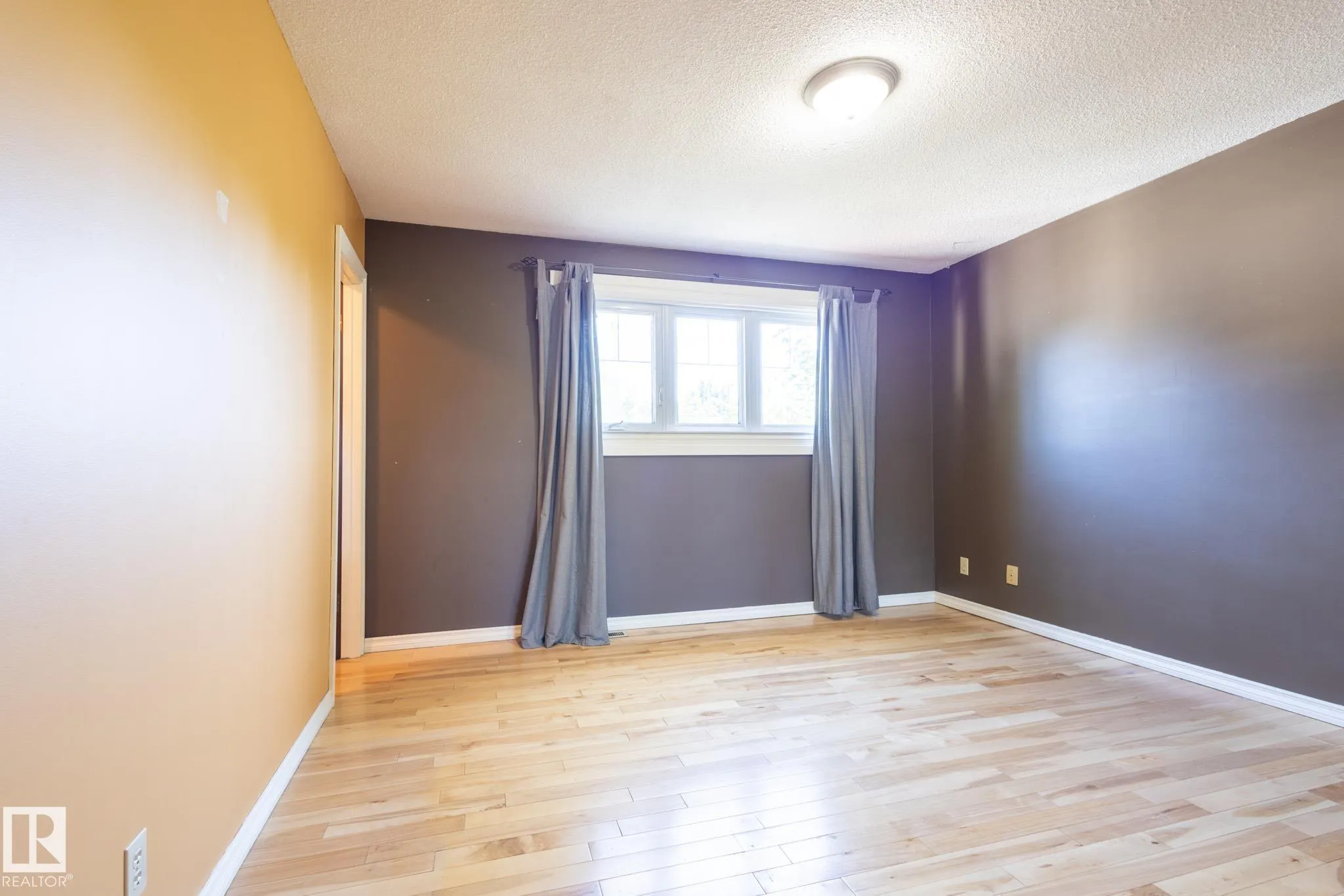 16 LAROSE Drive