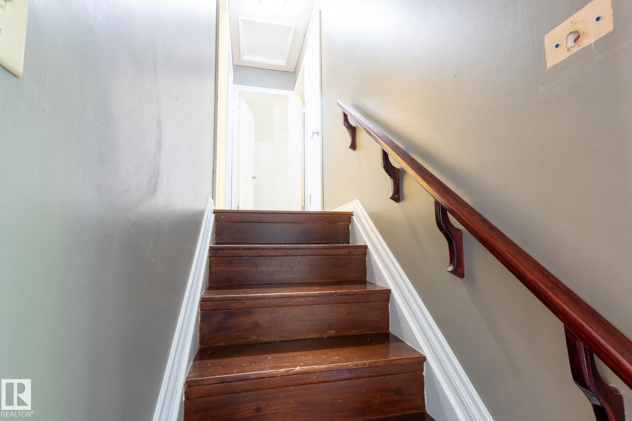 16 LAROSE Drive
