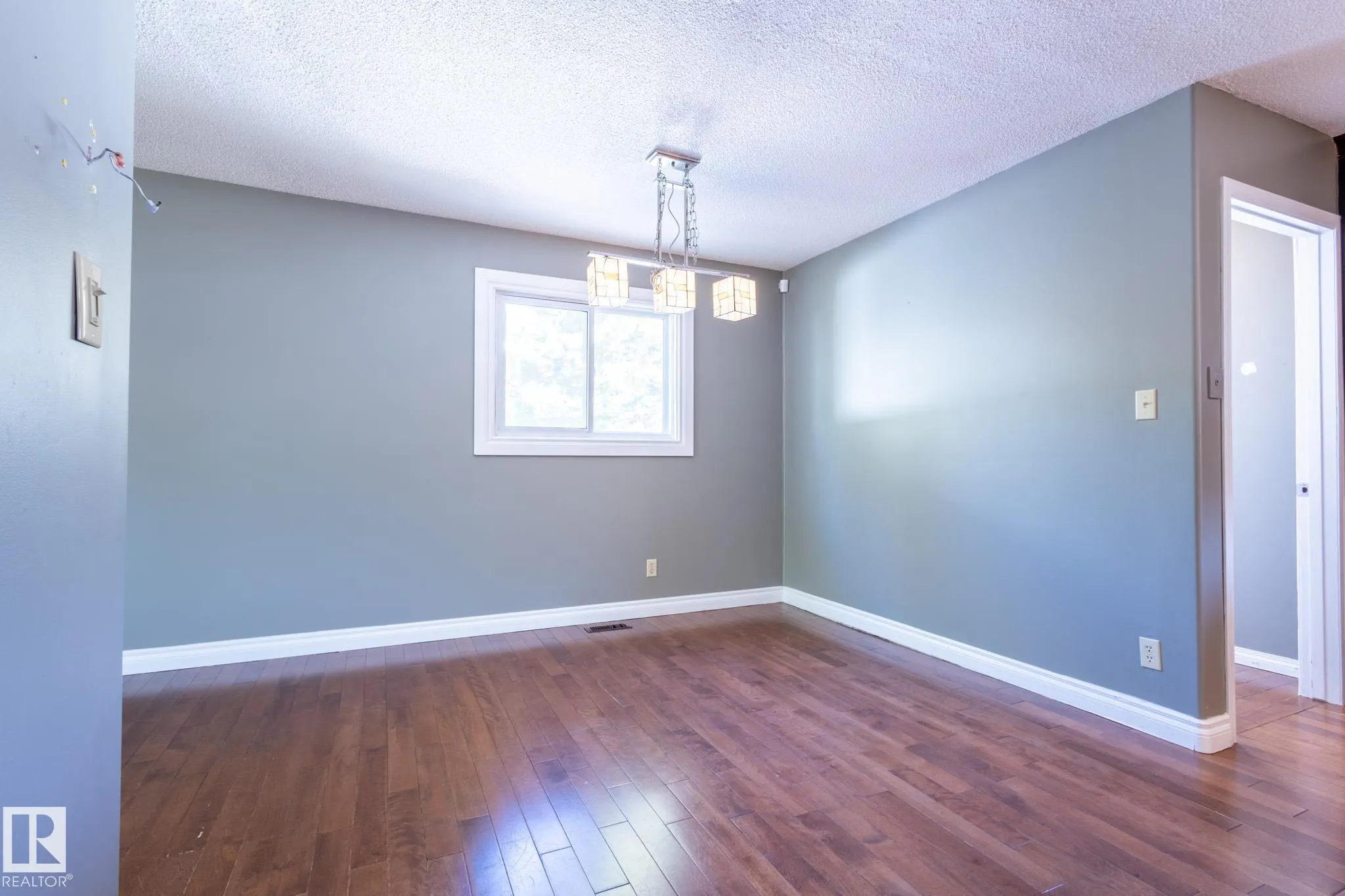 16 LAROSE Drive