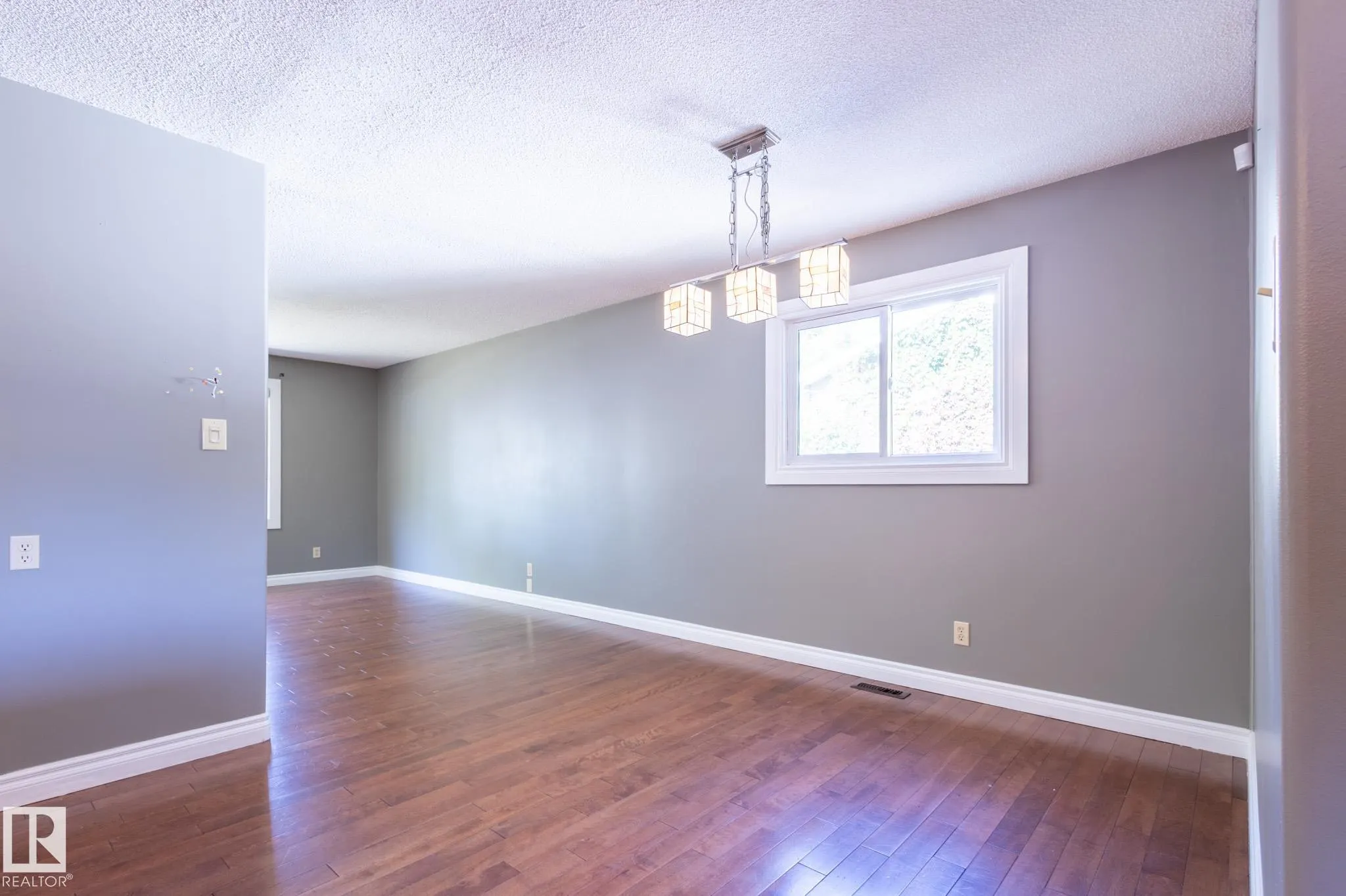 16 LAROSE Drive