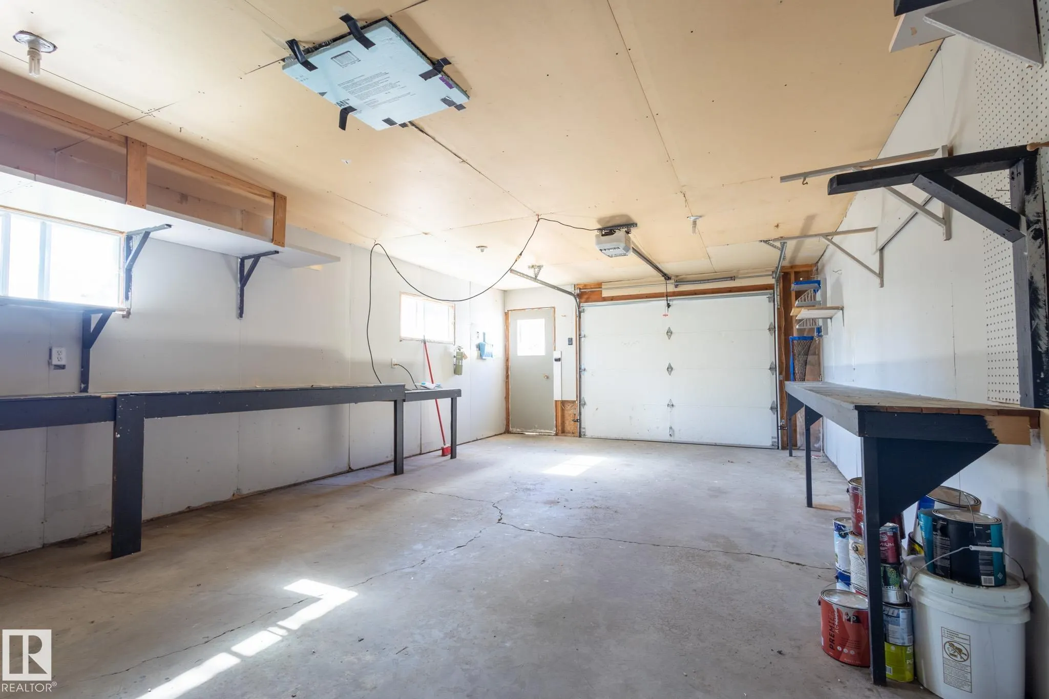 16 LAROSE Drive