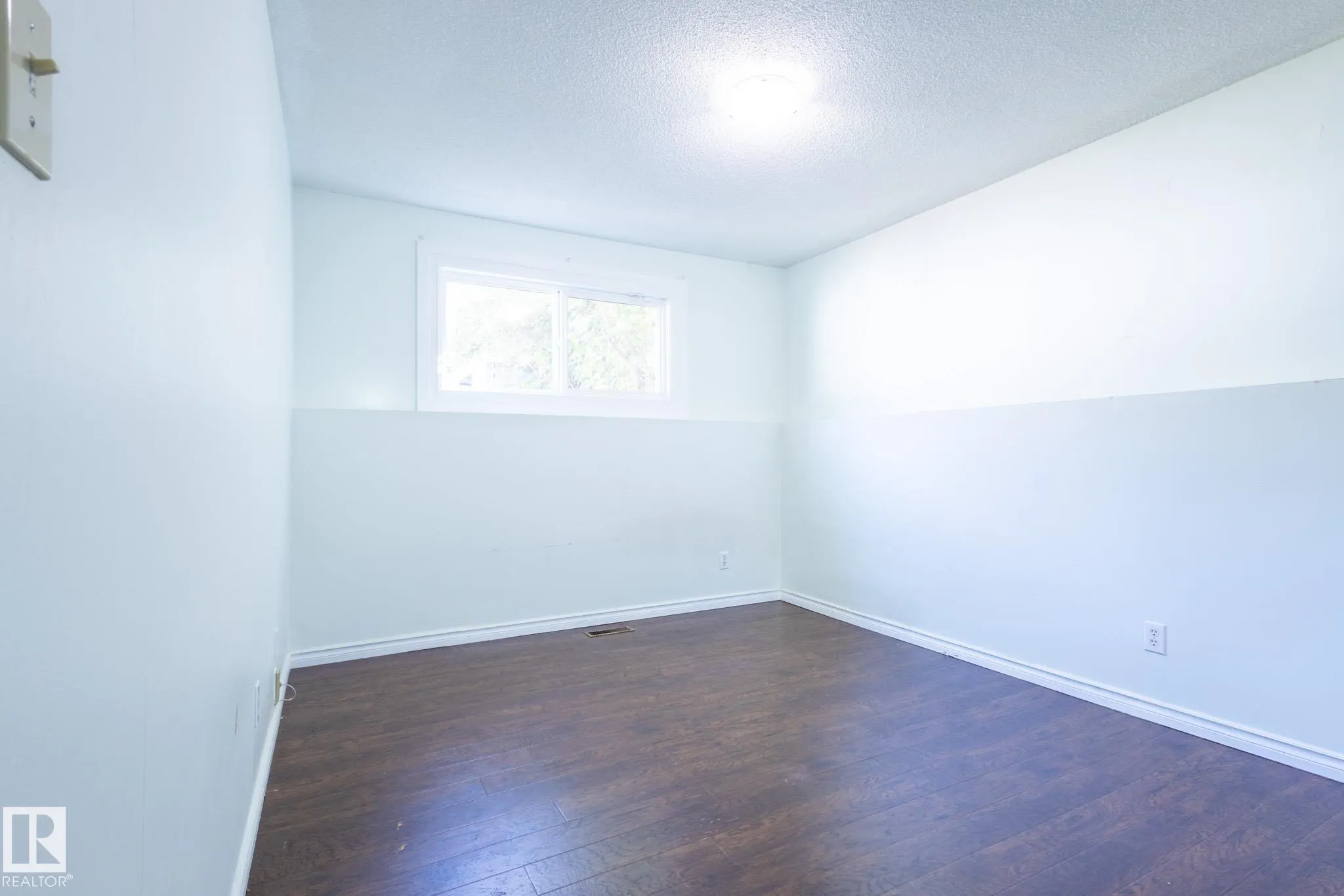 16 LAROSE Drive