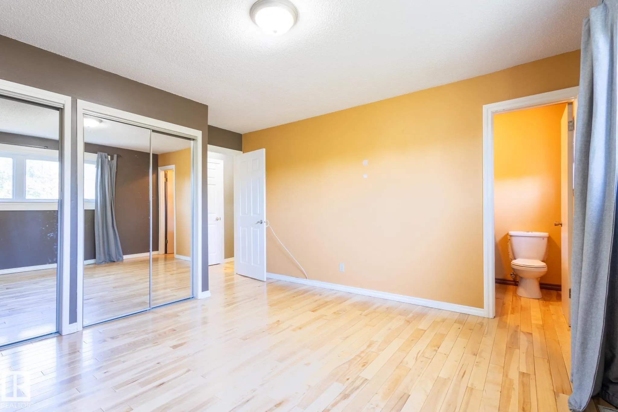16 LAROSE Drive