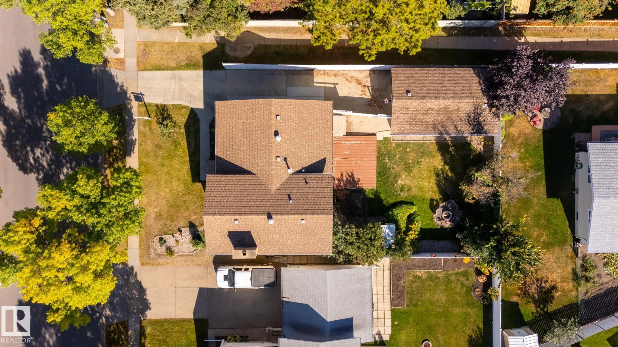16 LAROSE Drive