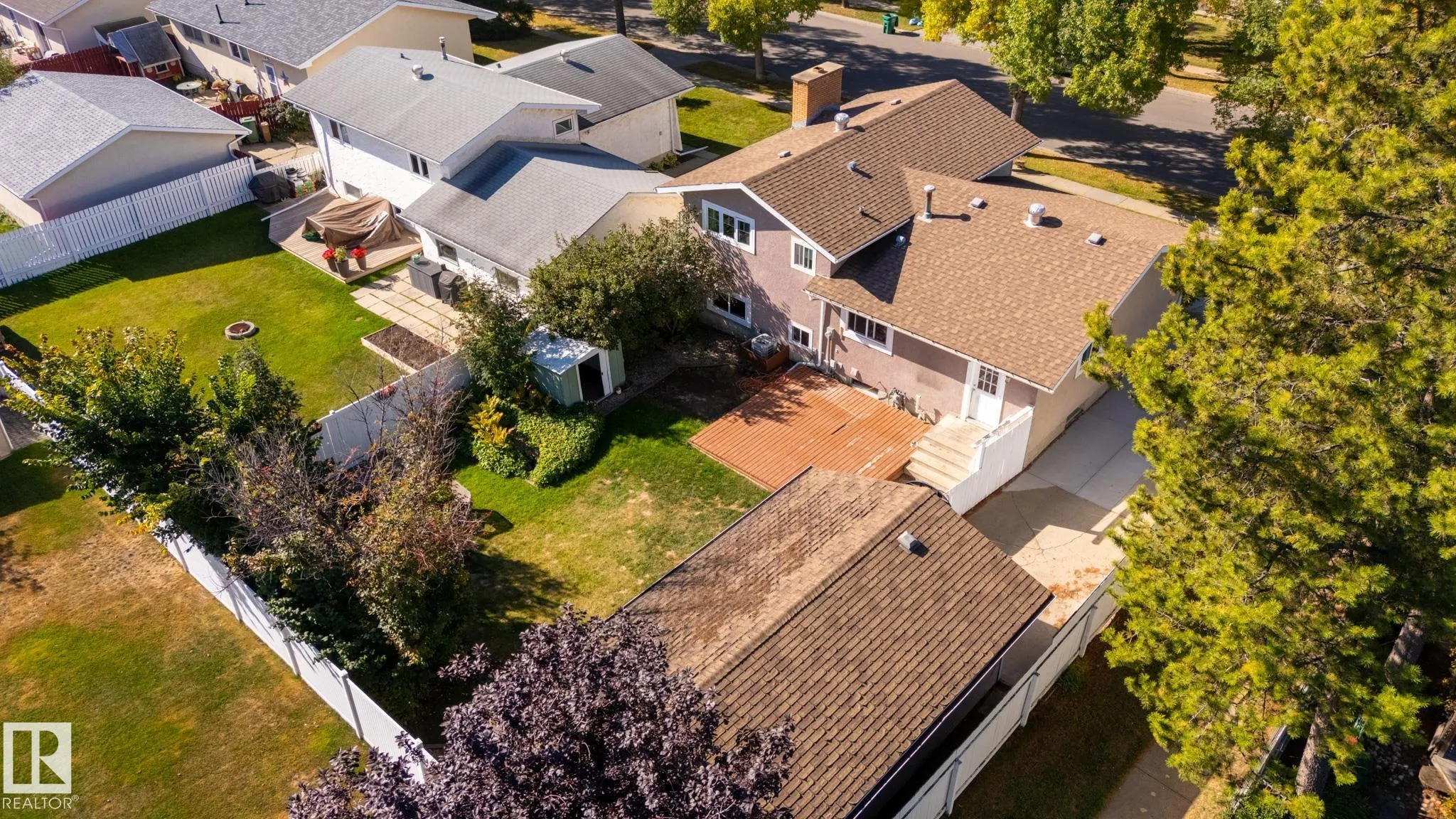 16 LAROSE Drive