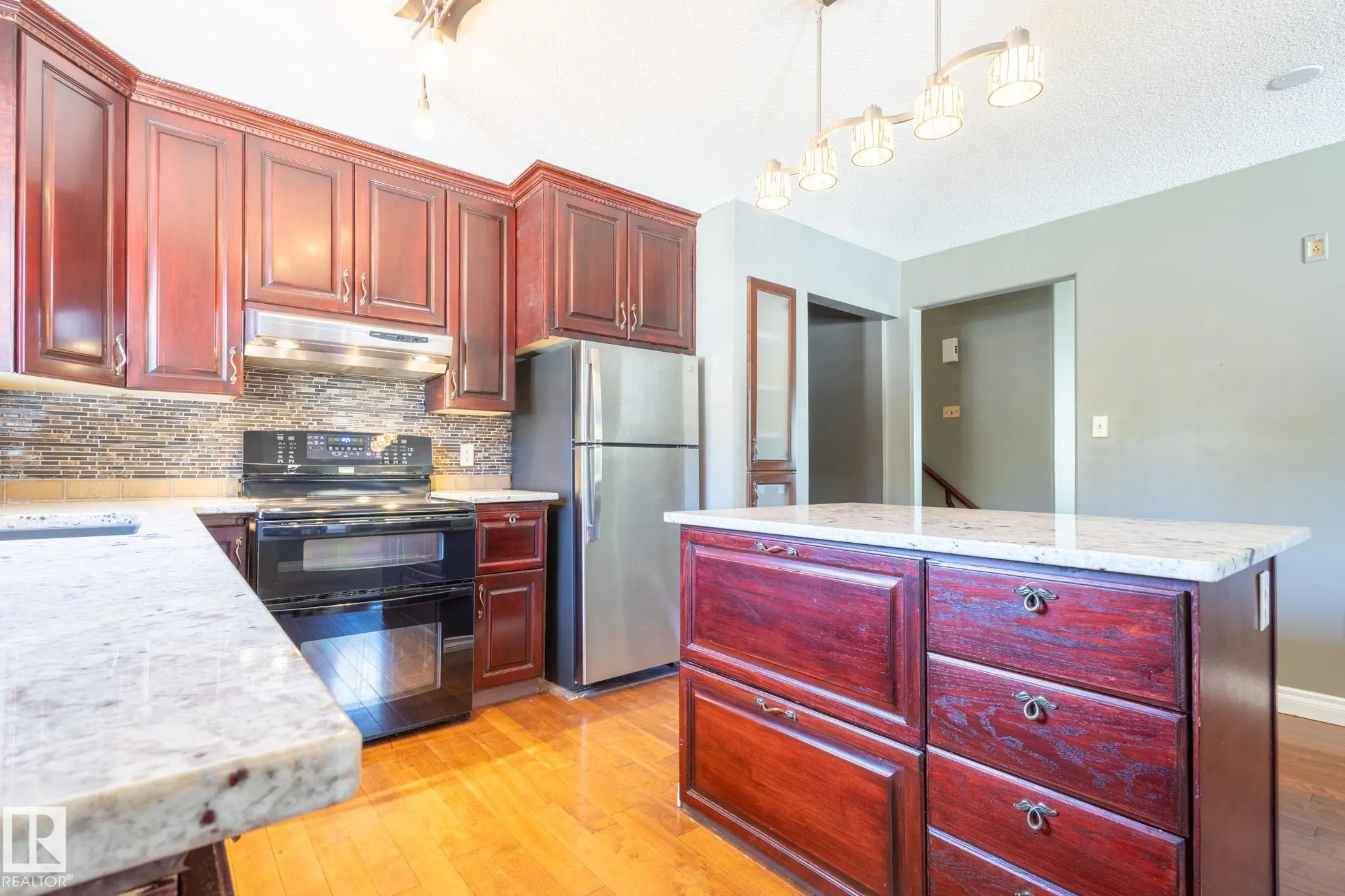 16 LAROSE Drive