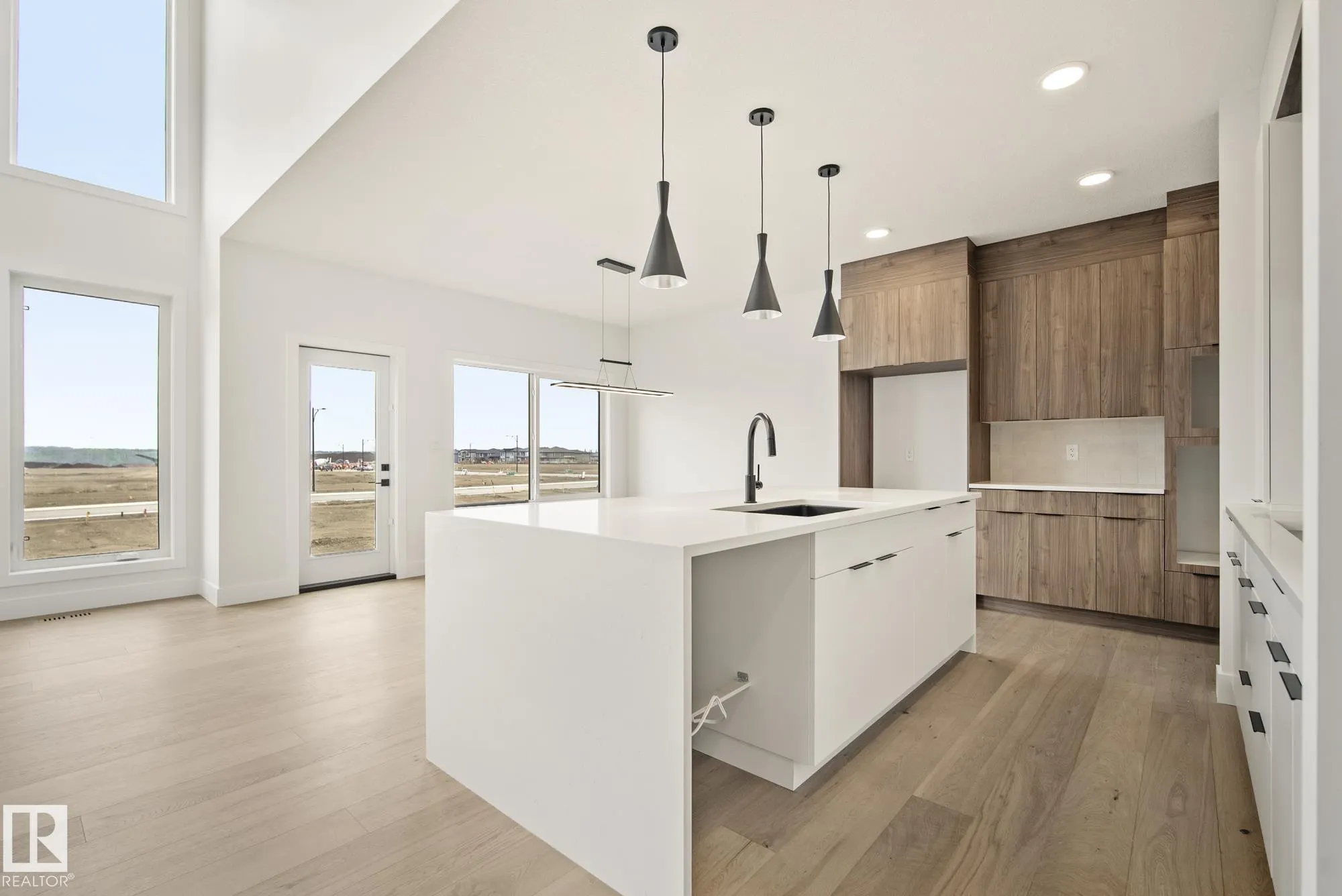7095 KIVIAQ Crescent