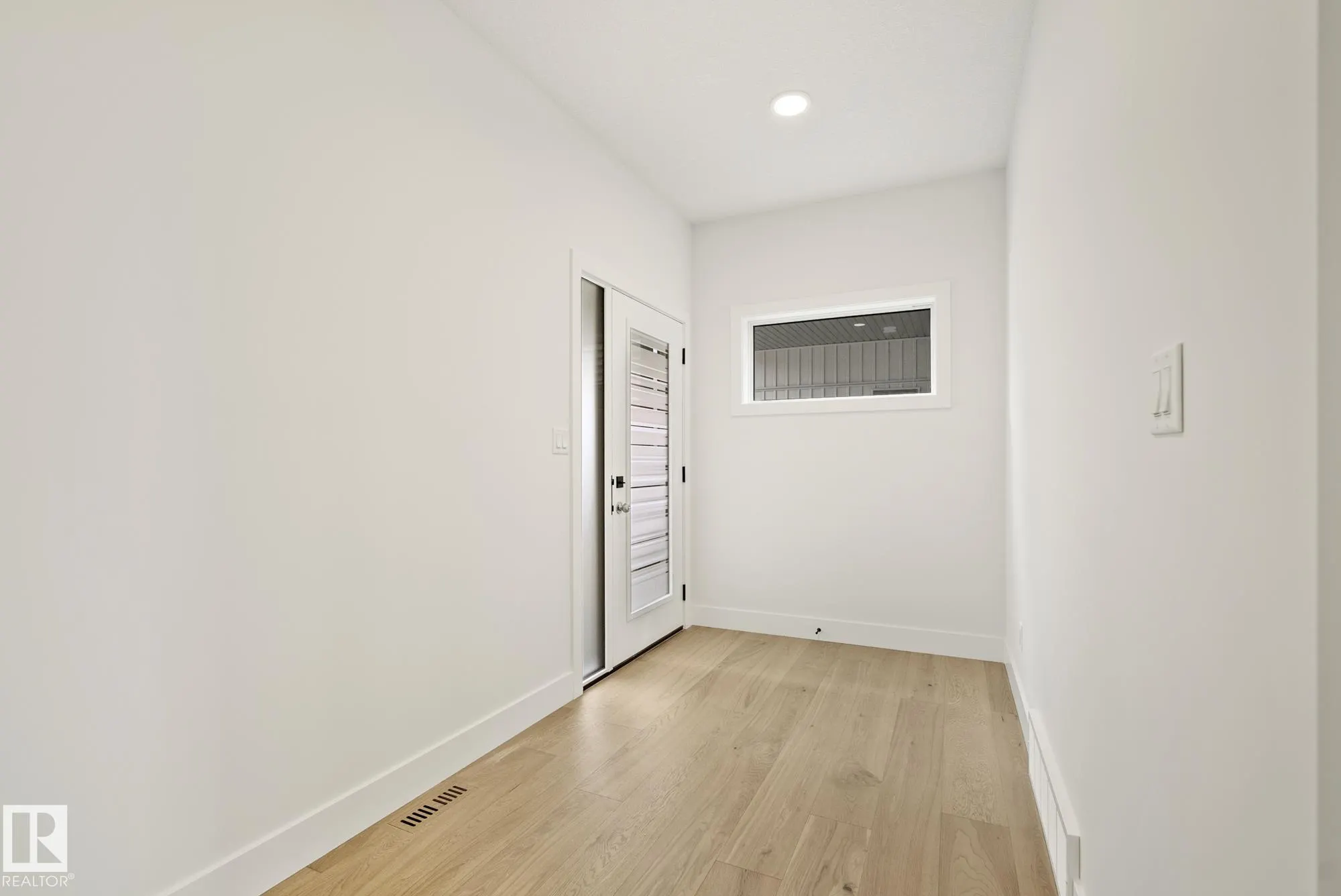 7095 KIVIAQ Crescent