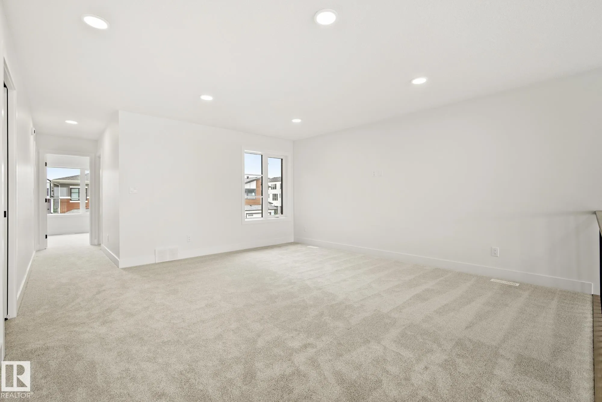 7095 KIVIAQ Crescent