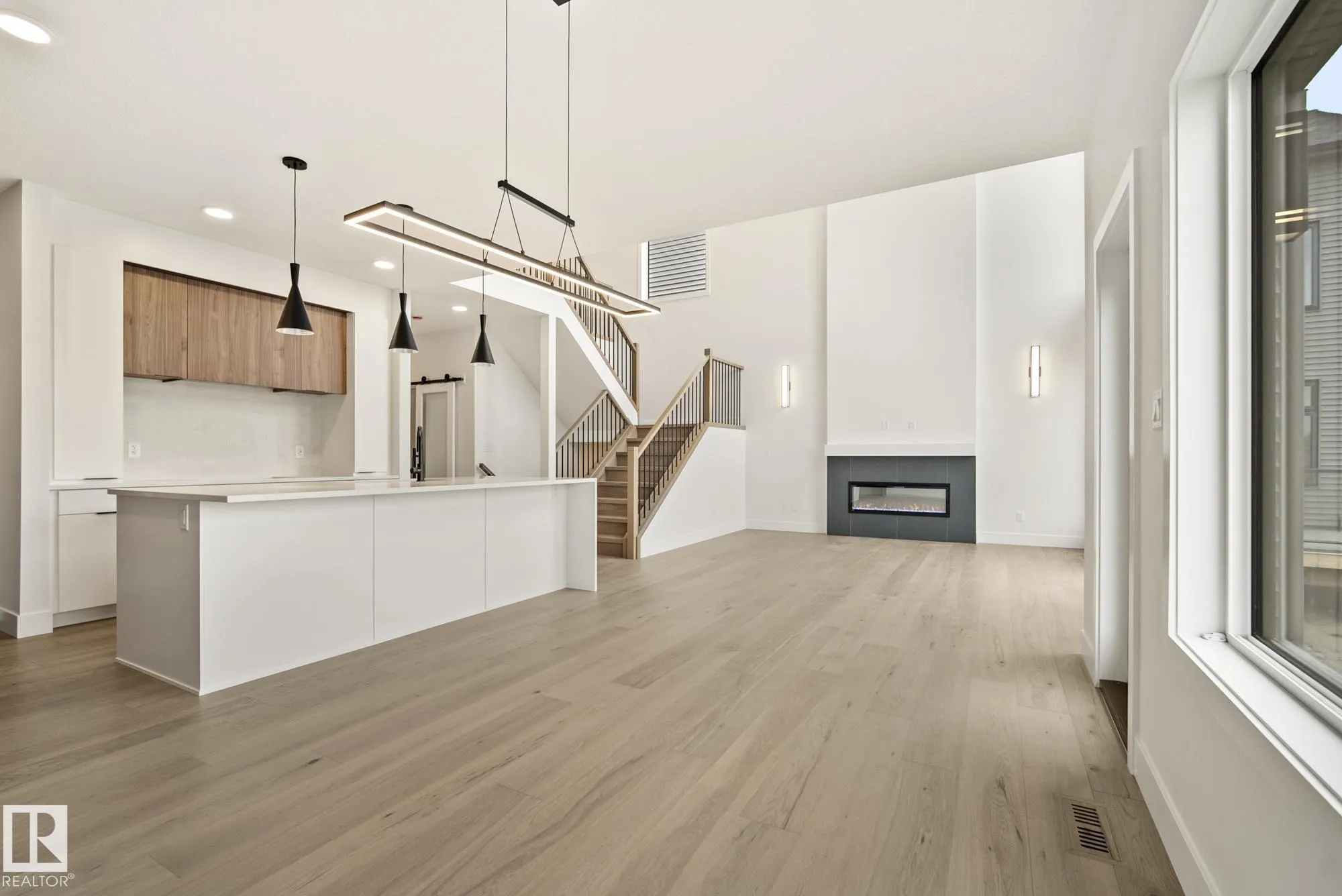 7095 KIVIAQ Crescent