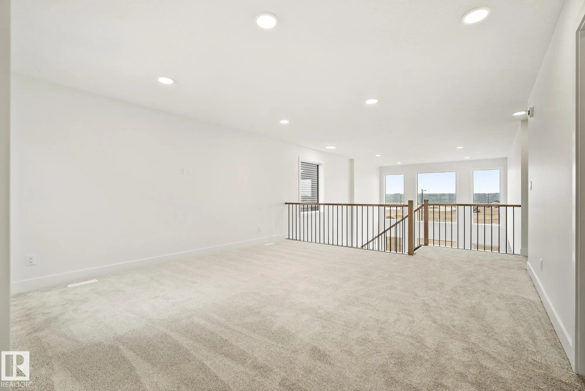 7095 KIVIAQ Crescent