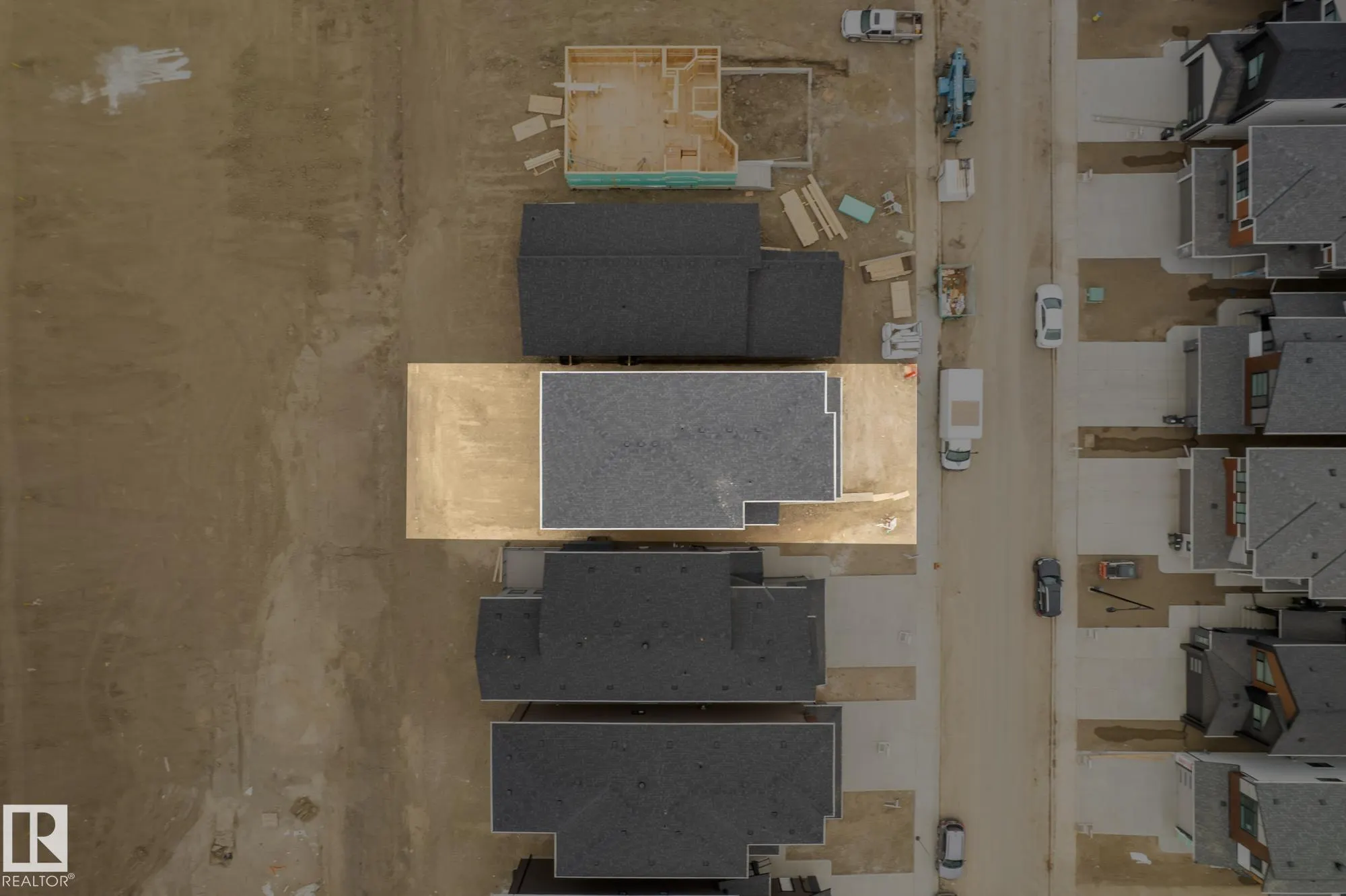 7095 KIVIAQ Crescent