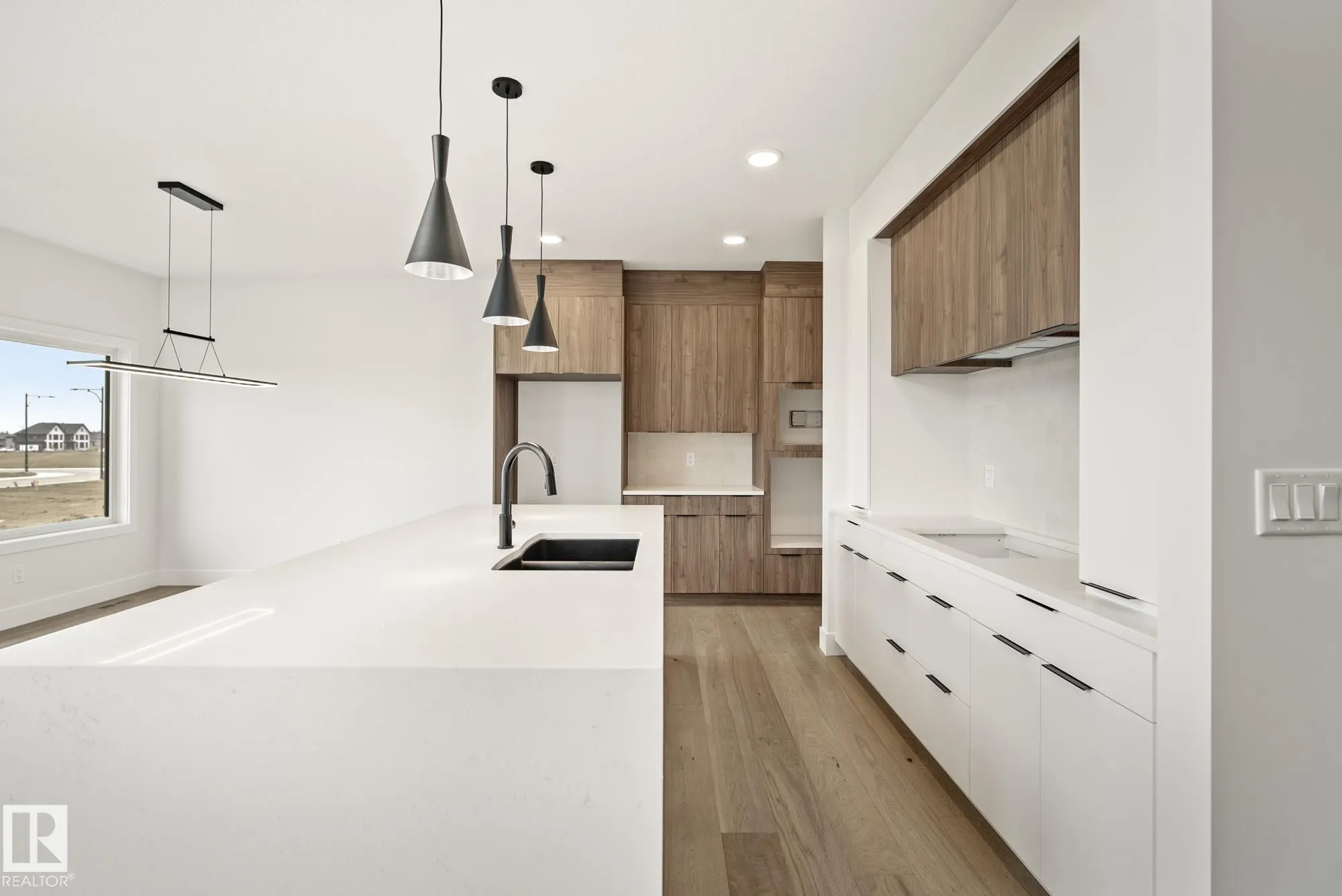 7095 KIVIAQ Crescent
