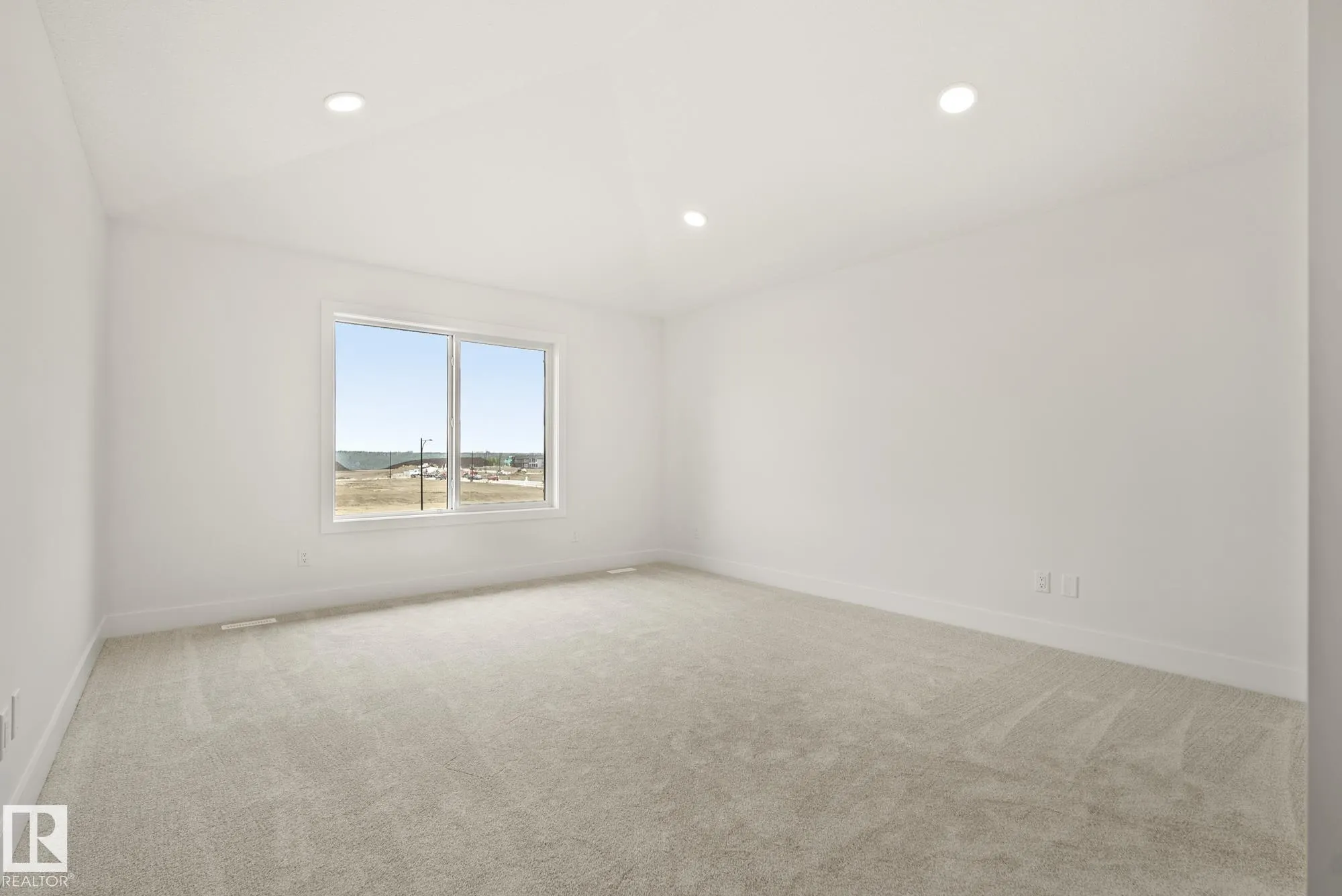 7095 KIVIAQ Crescent