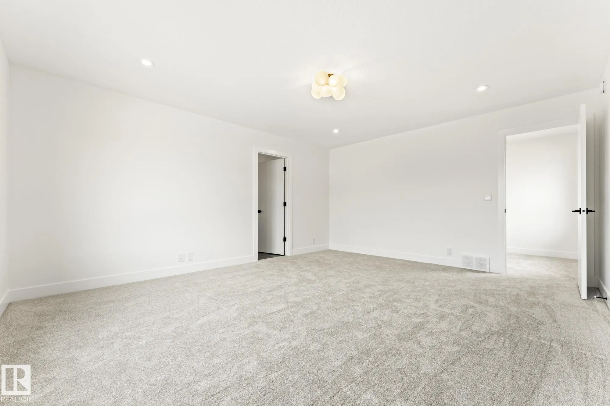 101 Newbury Ci