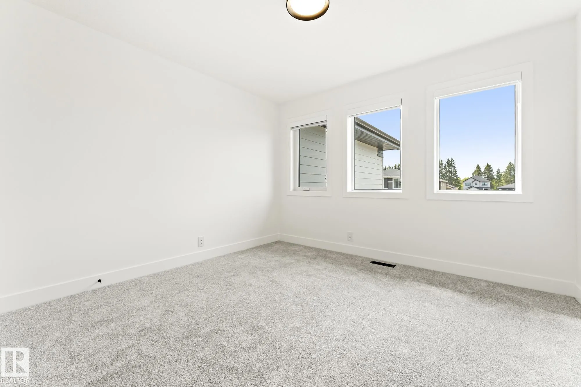 101 Newbury Ci