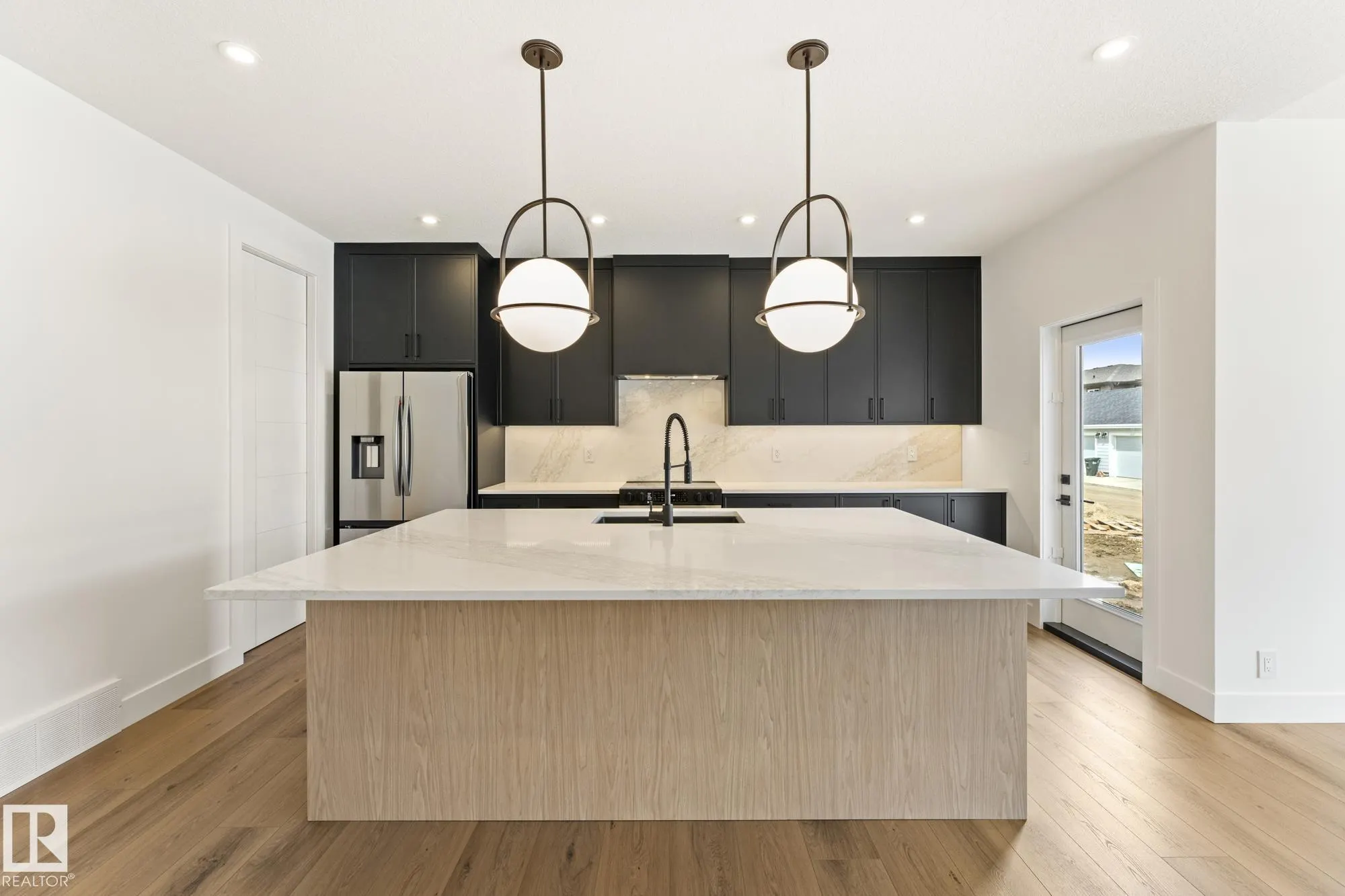 101 Newbury Ci