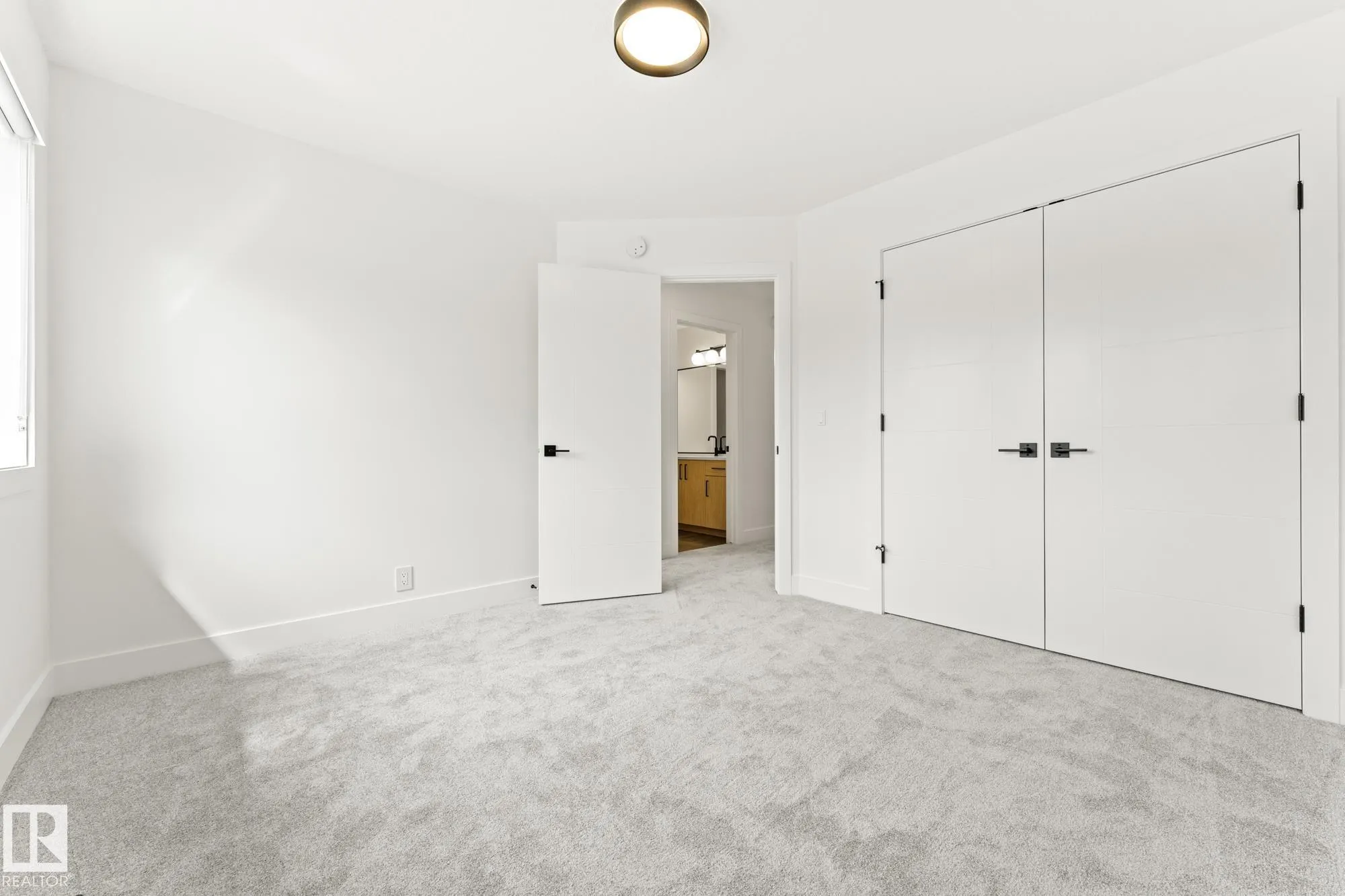 101 Newbury Ci