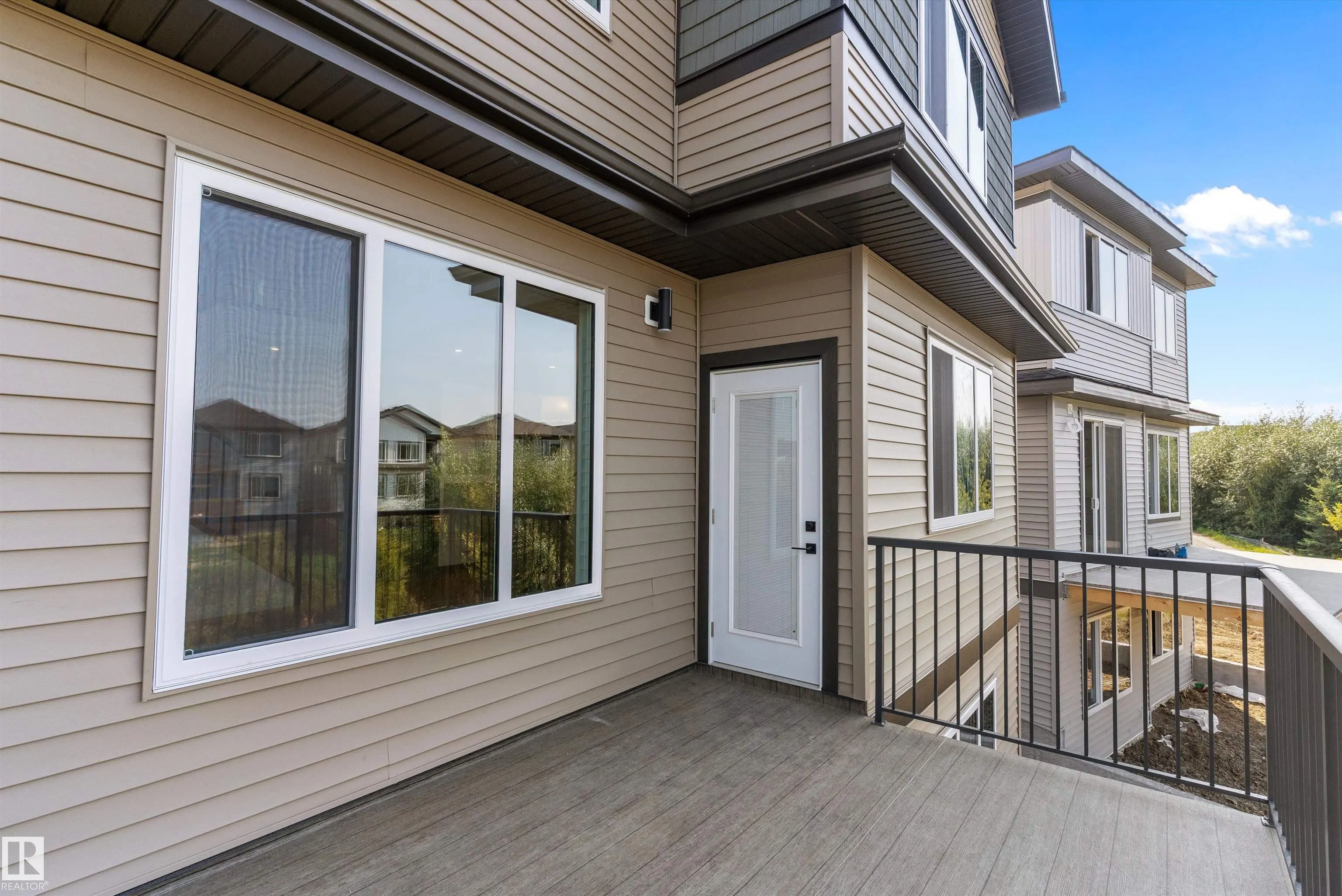 81 Meadowgrove Lane