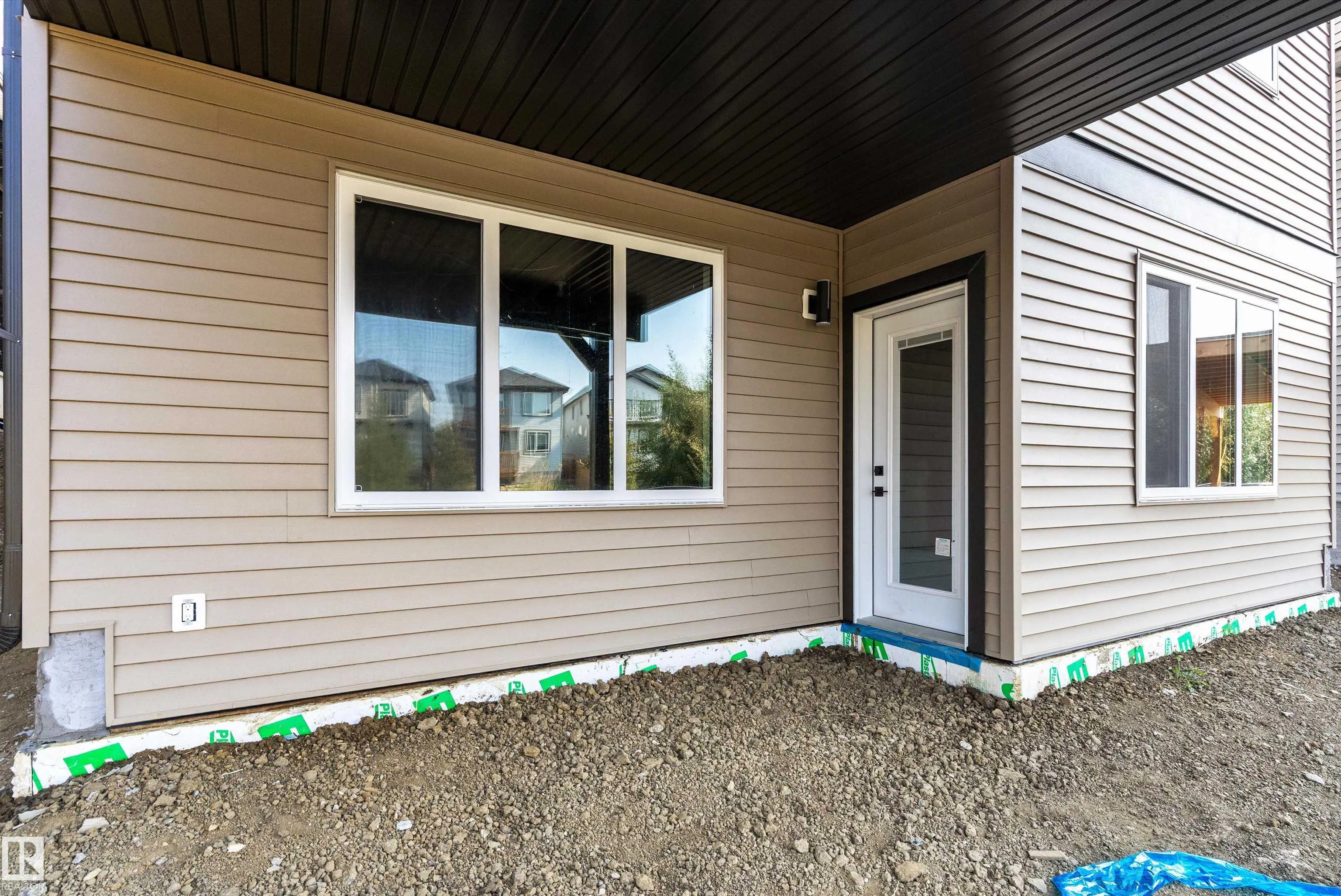81 Meadowgrove Lane