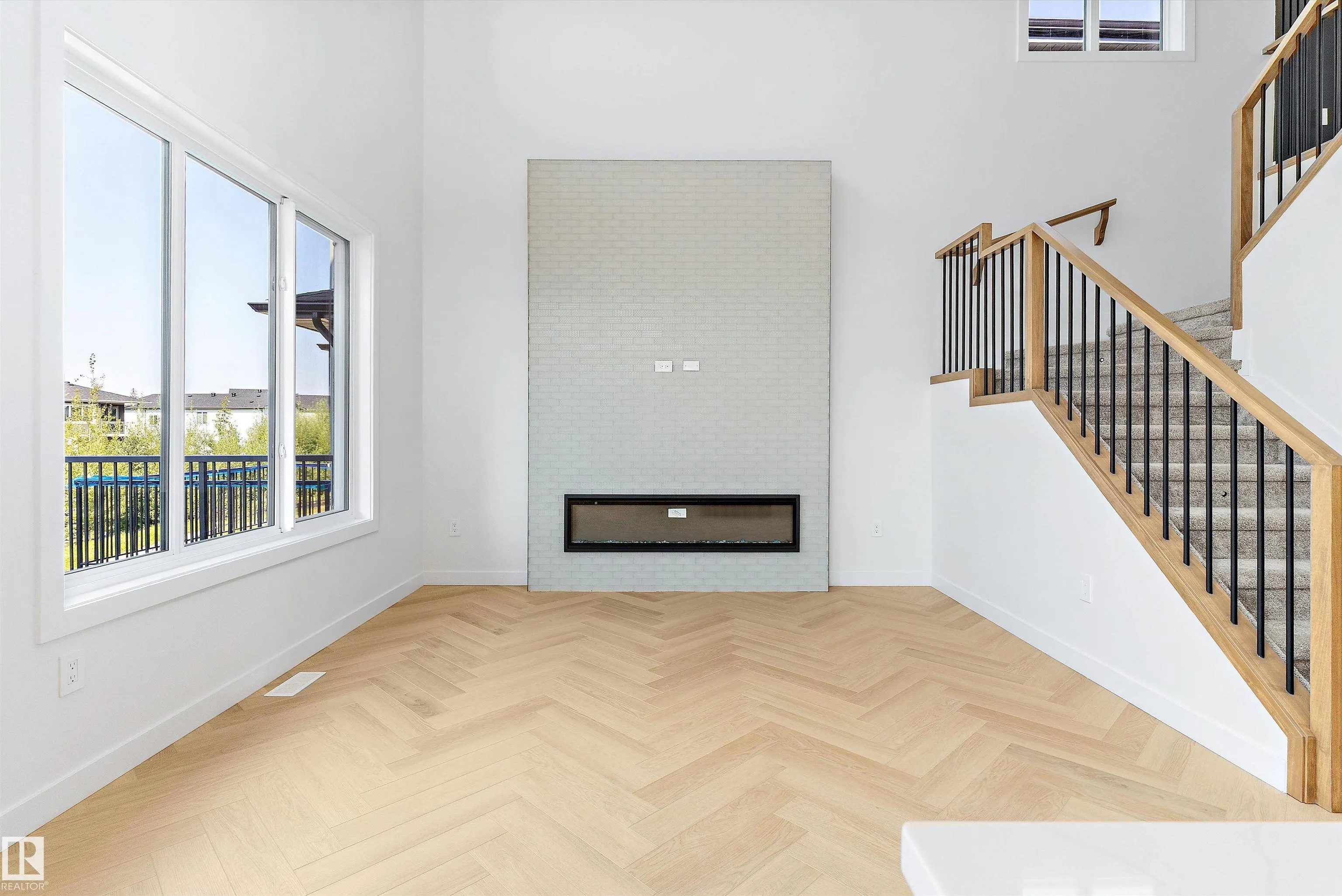 81 Meadowgrove Lane