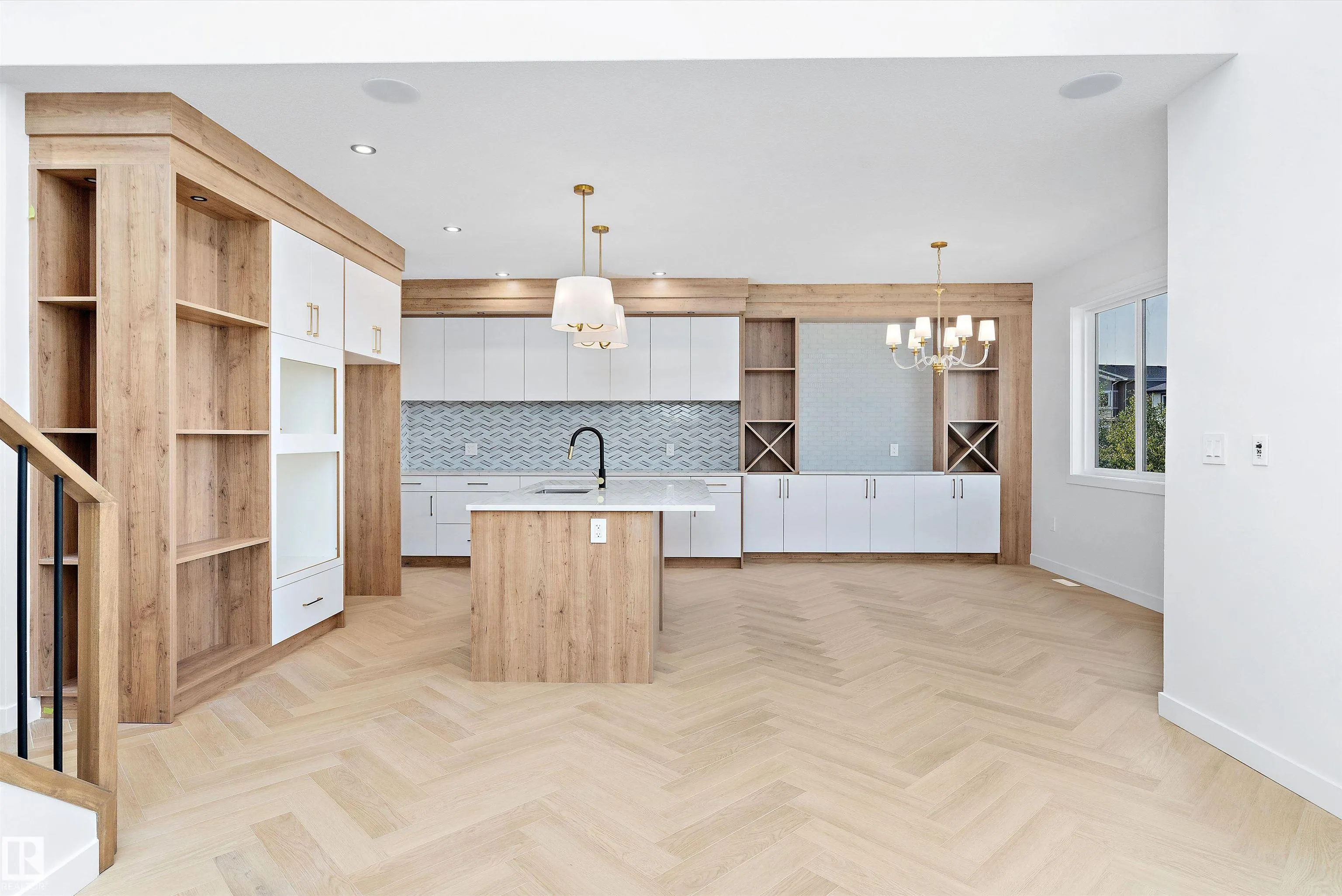 81 Meadowgrove Lane