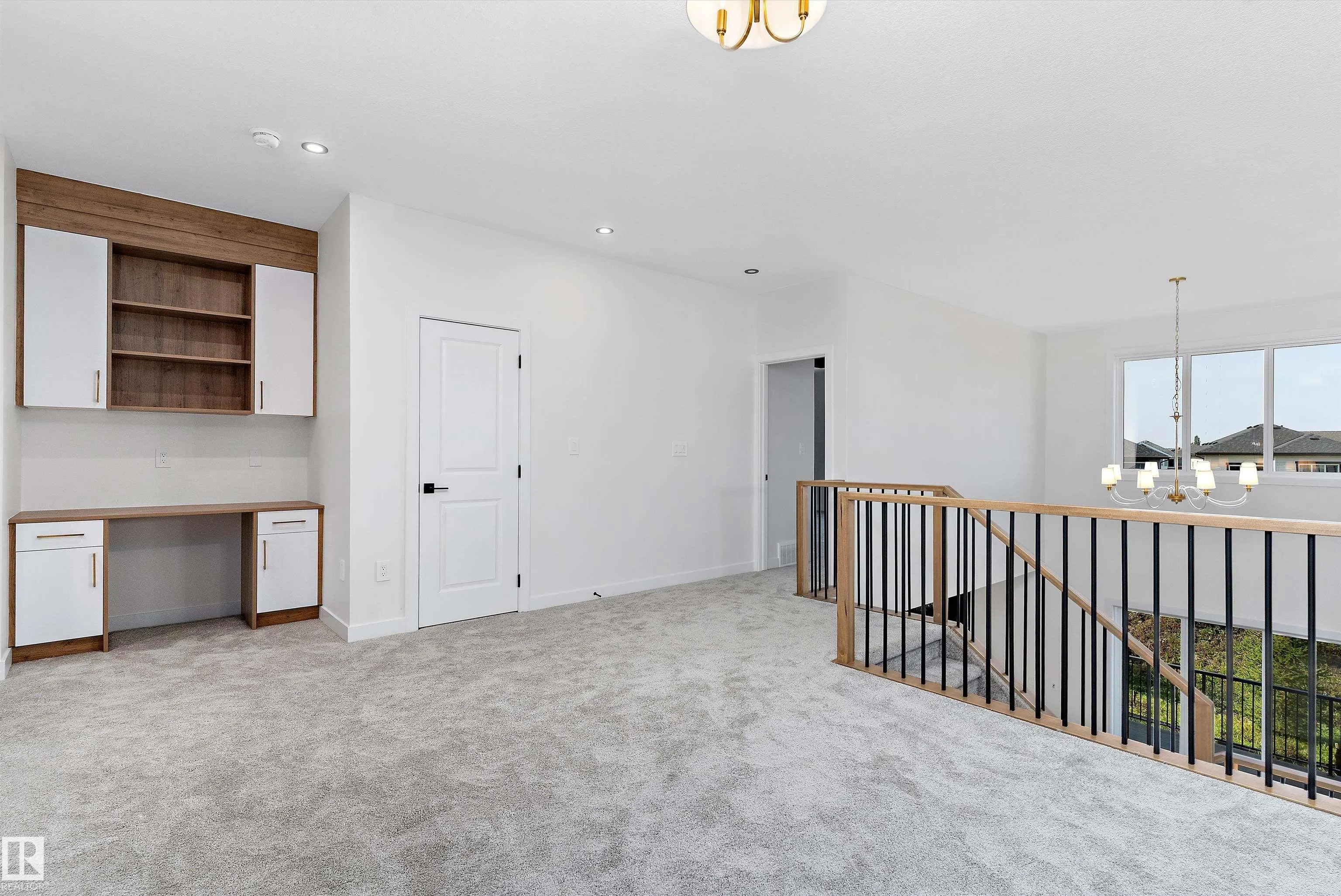 81 Meadowgrove Lane