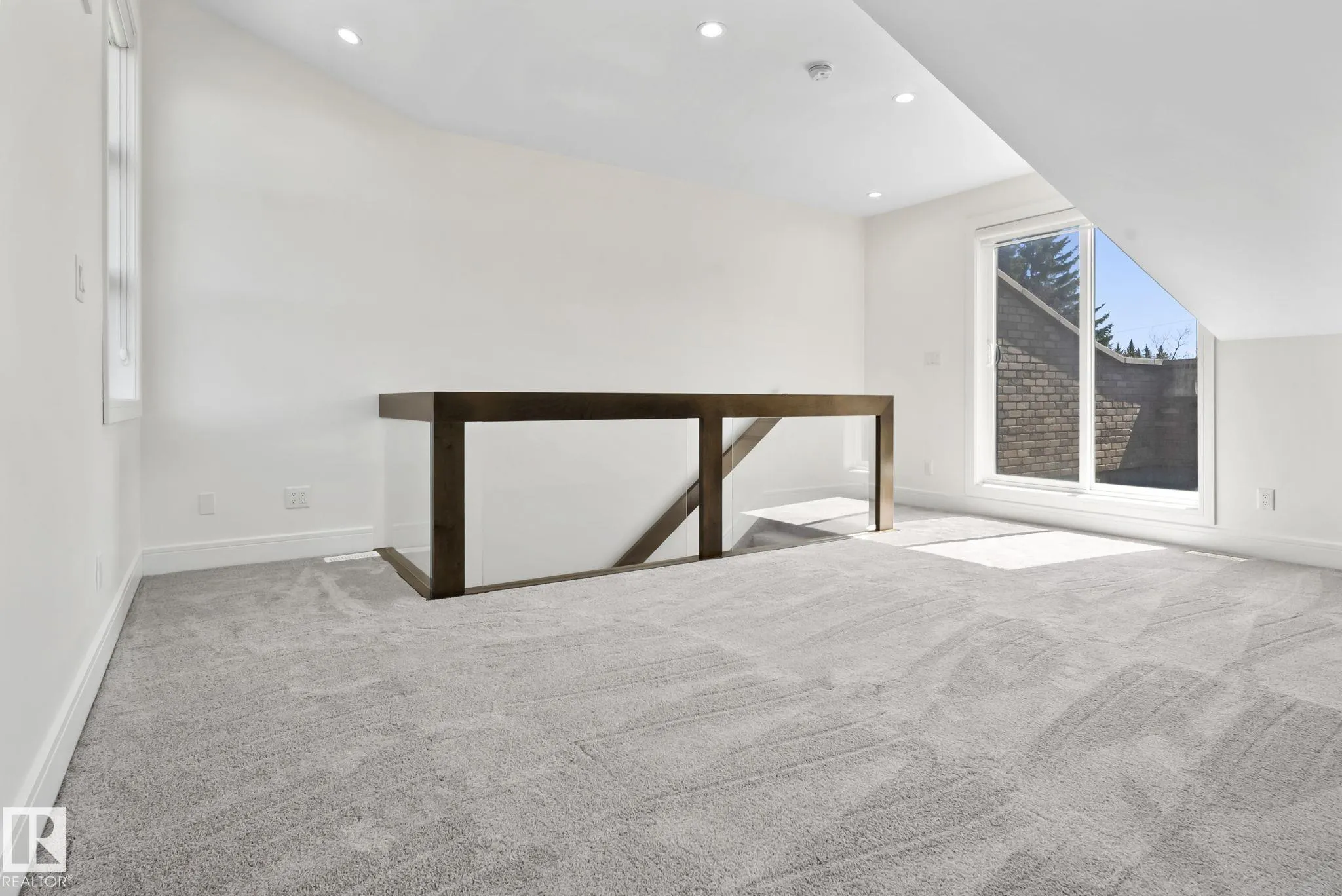 14041 101a Avenue