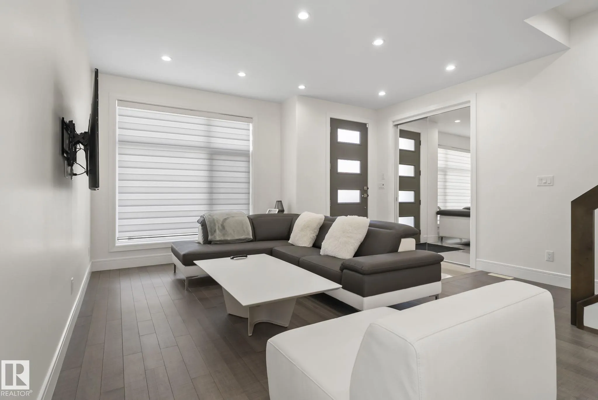 14041 101a Avenue
