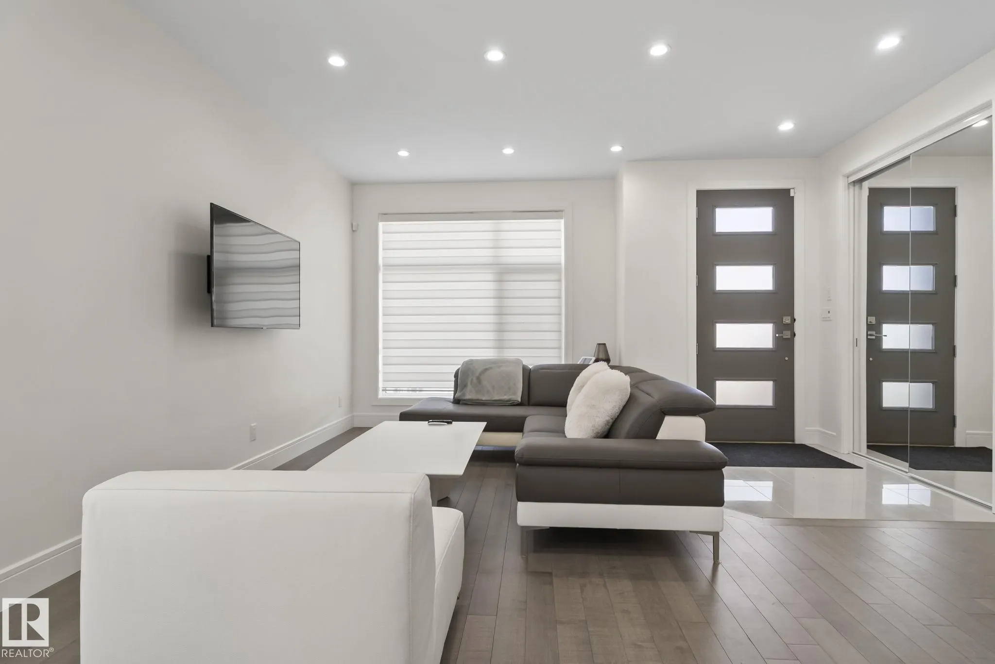 14041 101a Avenue