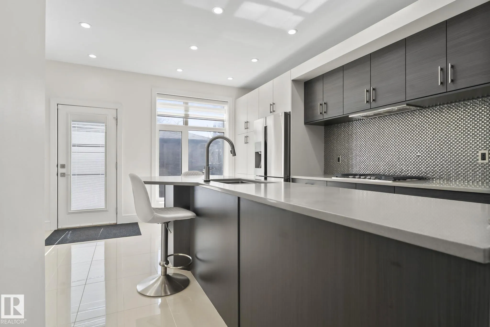 14041 101a Avenue