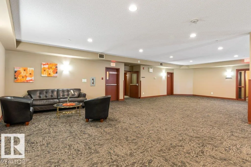 263 MACEWAN Road