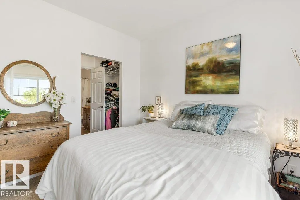 263 MACEWAN Road