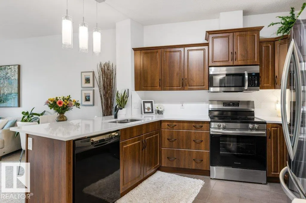 263 MACEWAN Road