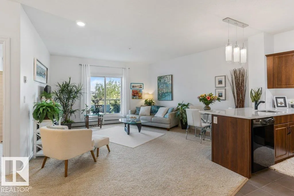 263 MACEWAN Road