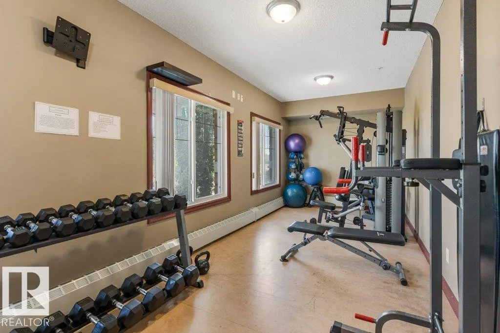 263 MACEWAN Road