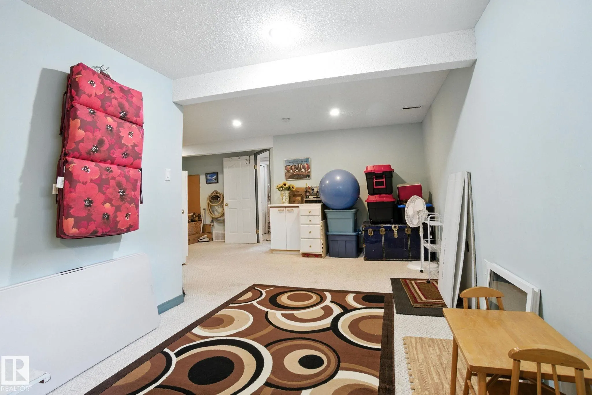 2 LAYDON Drive