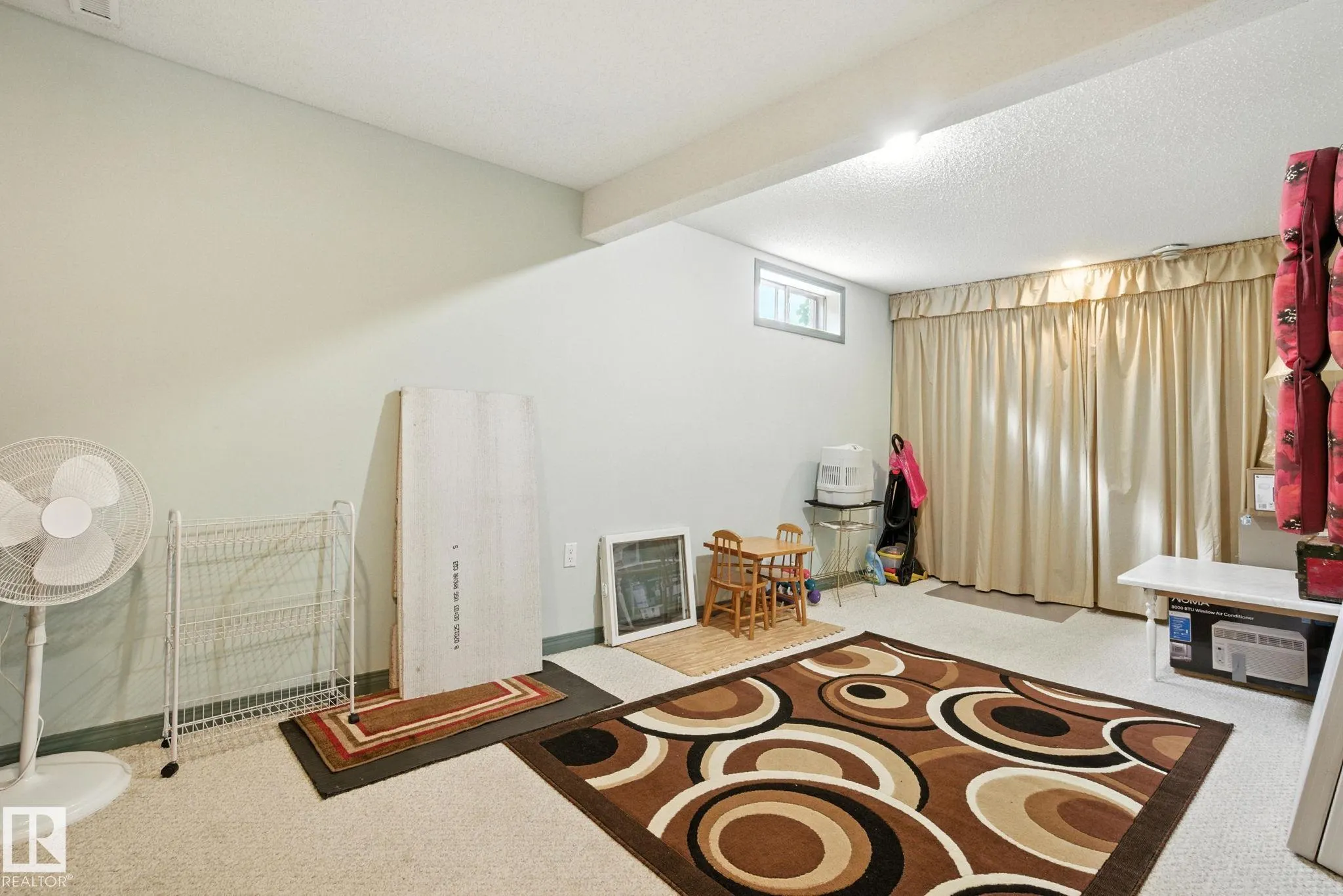 2 LAYDON Drive