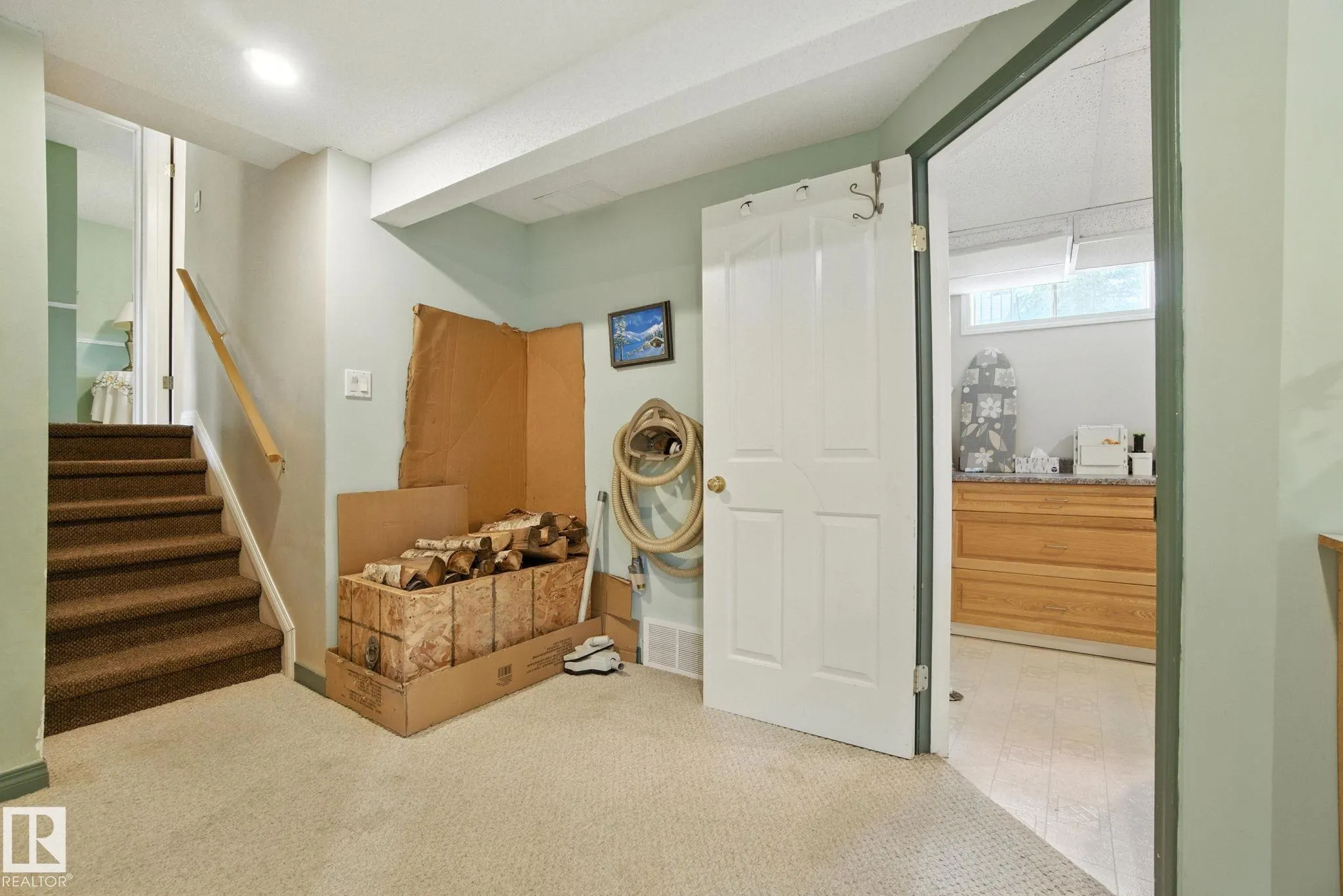2 LAYDON Drive