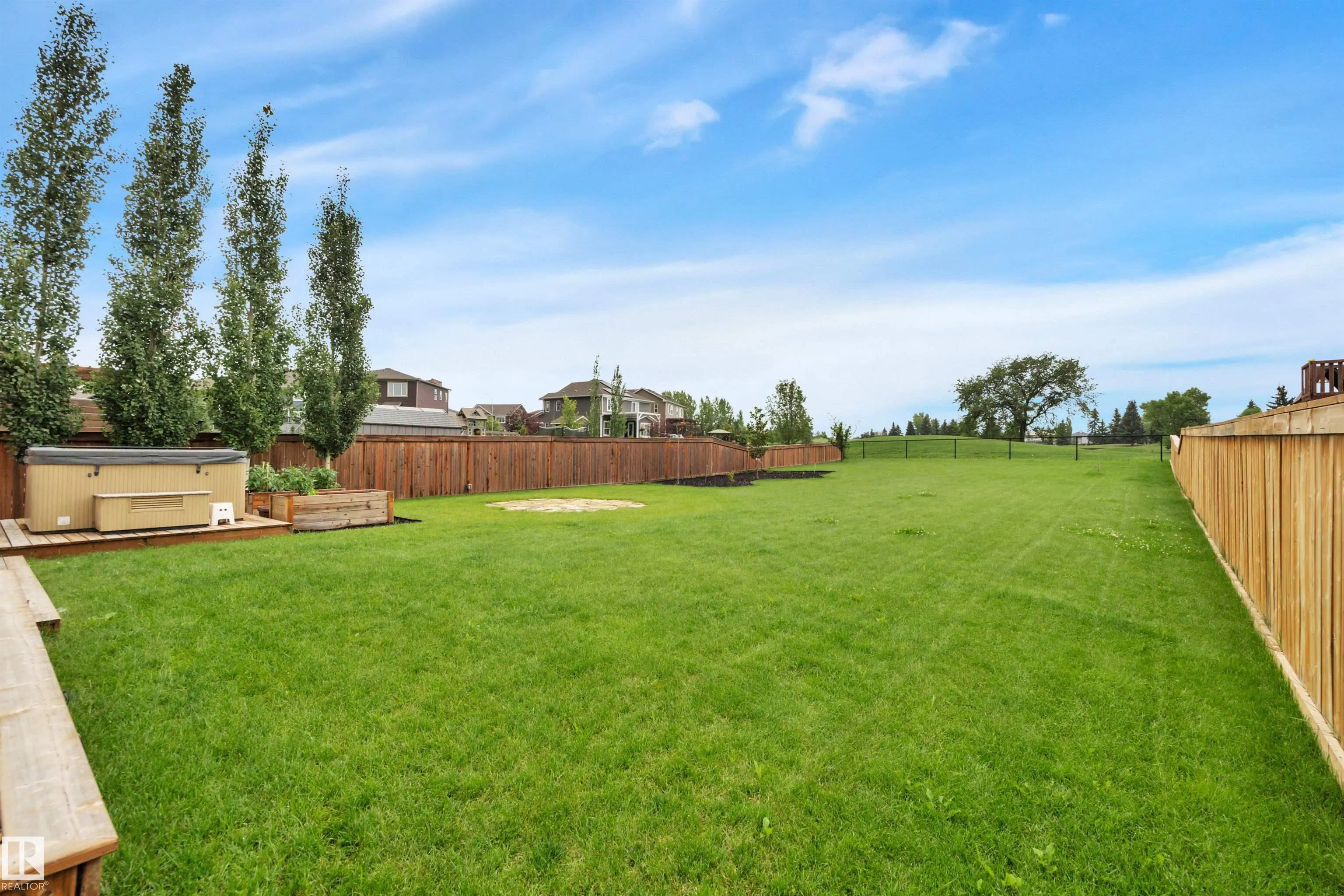 50 ROSEMOUNT Boulevard