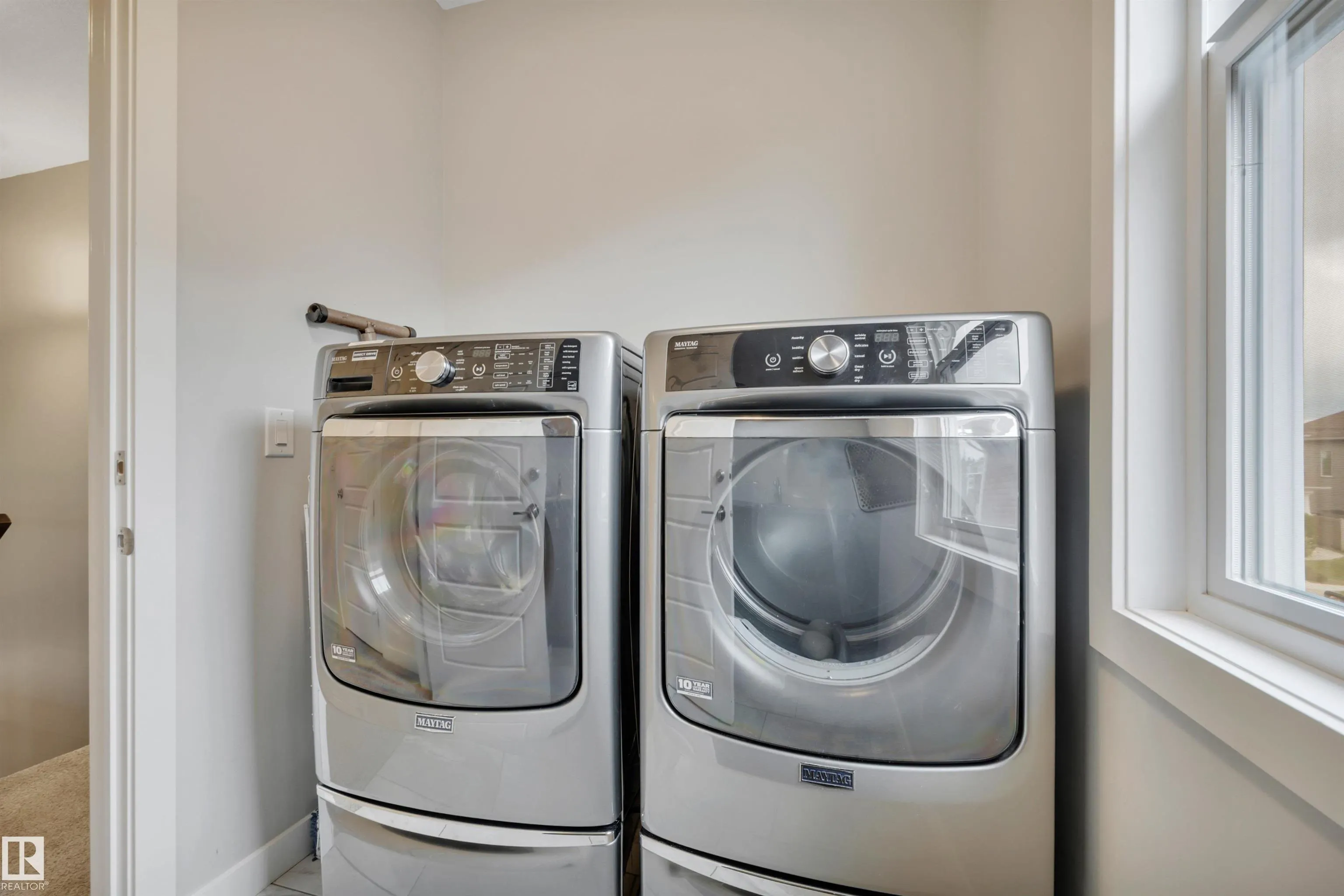 50 ROSEMOUNT Boulevard