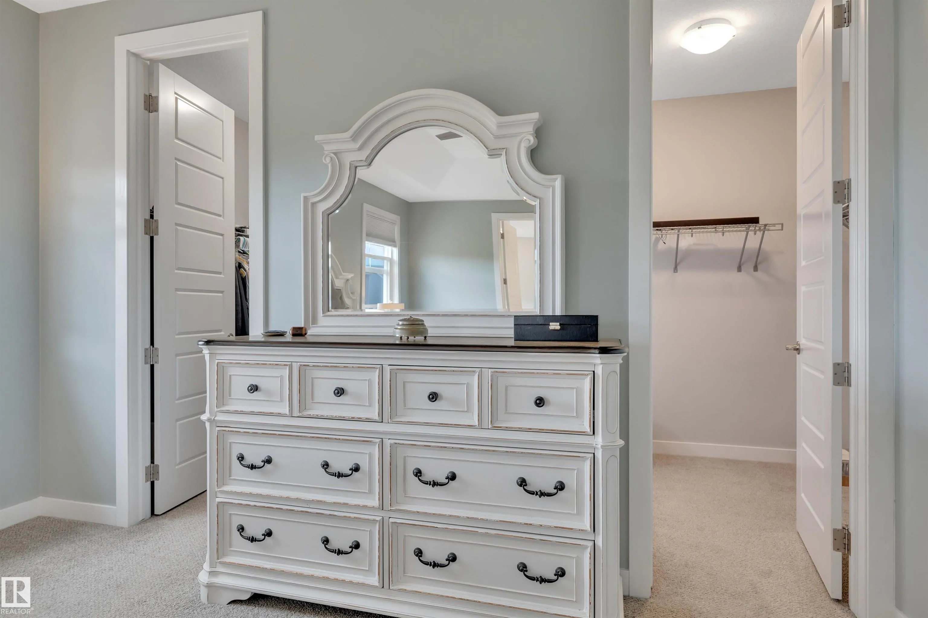 50 ROSEMOUNT Boulevard