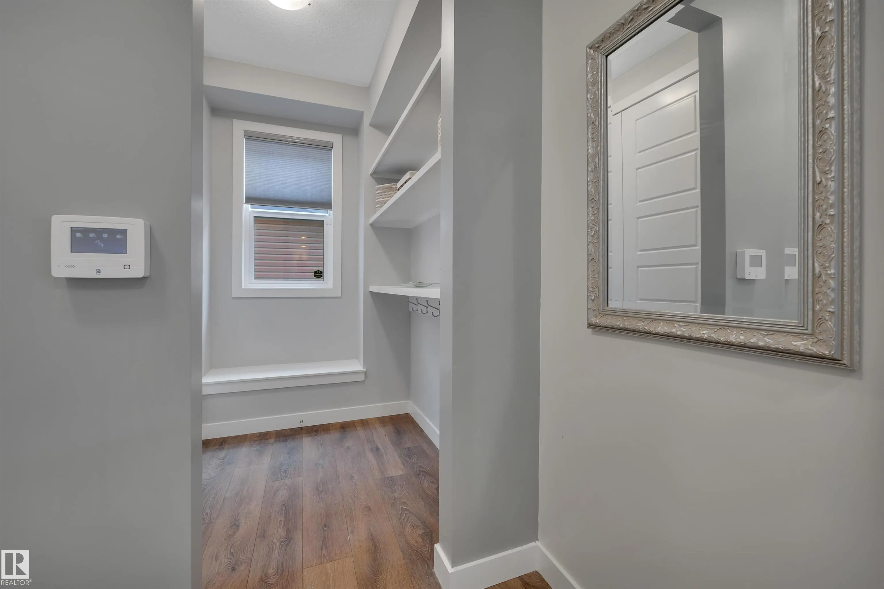 50 ROSEMOUNT Boulevard