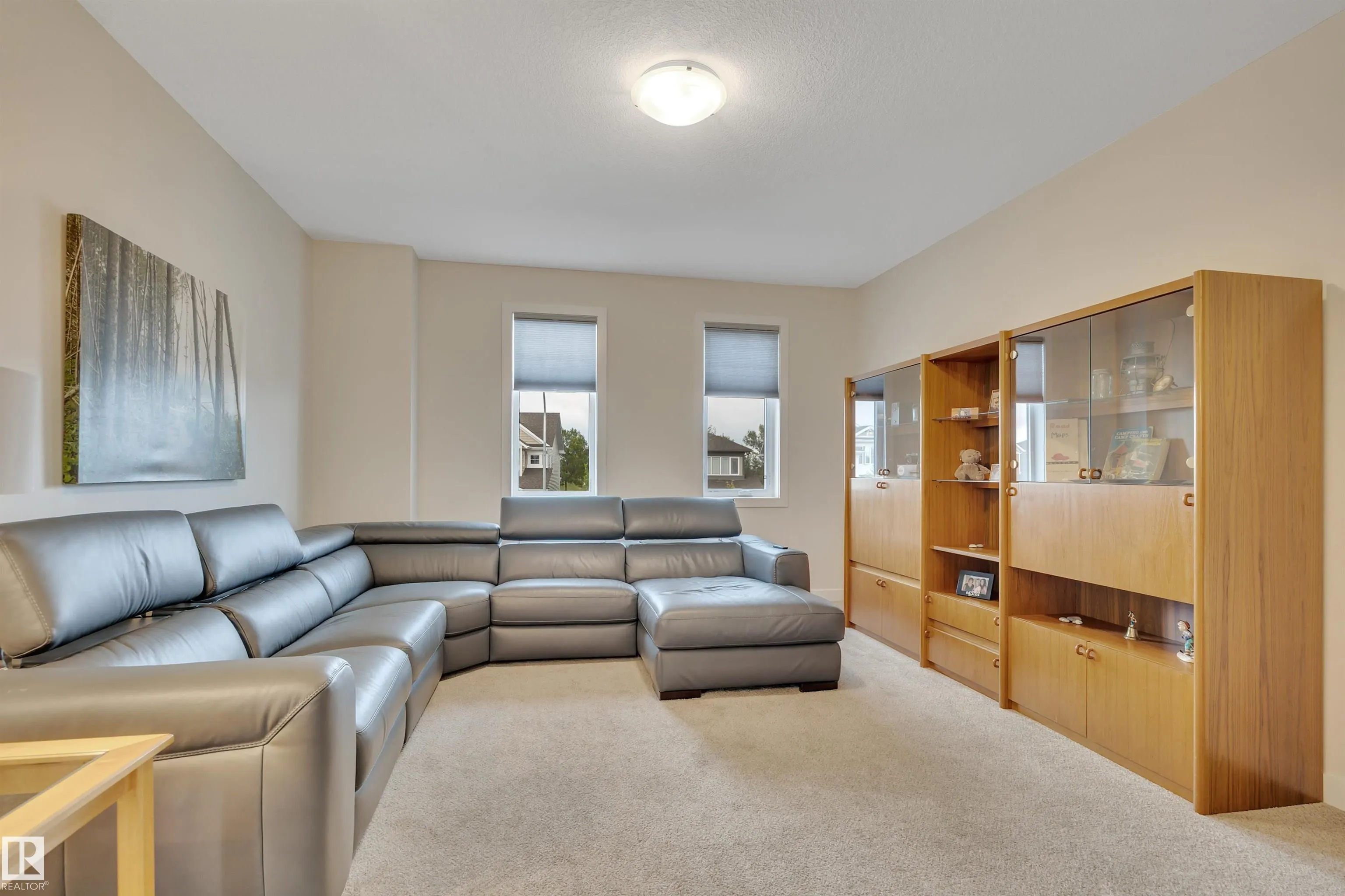 50 ROSEMOUNT Boulevard