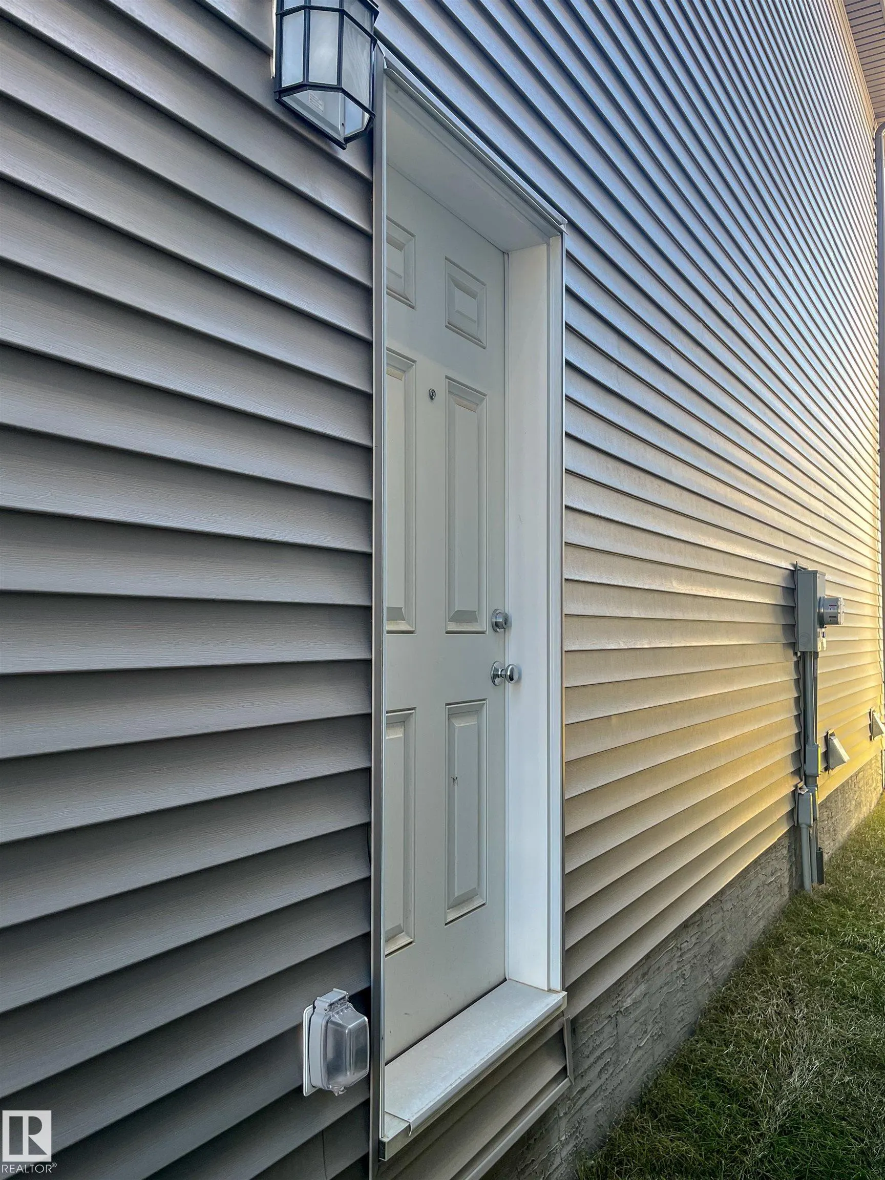 2508 193 Street