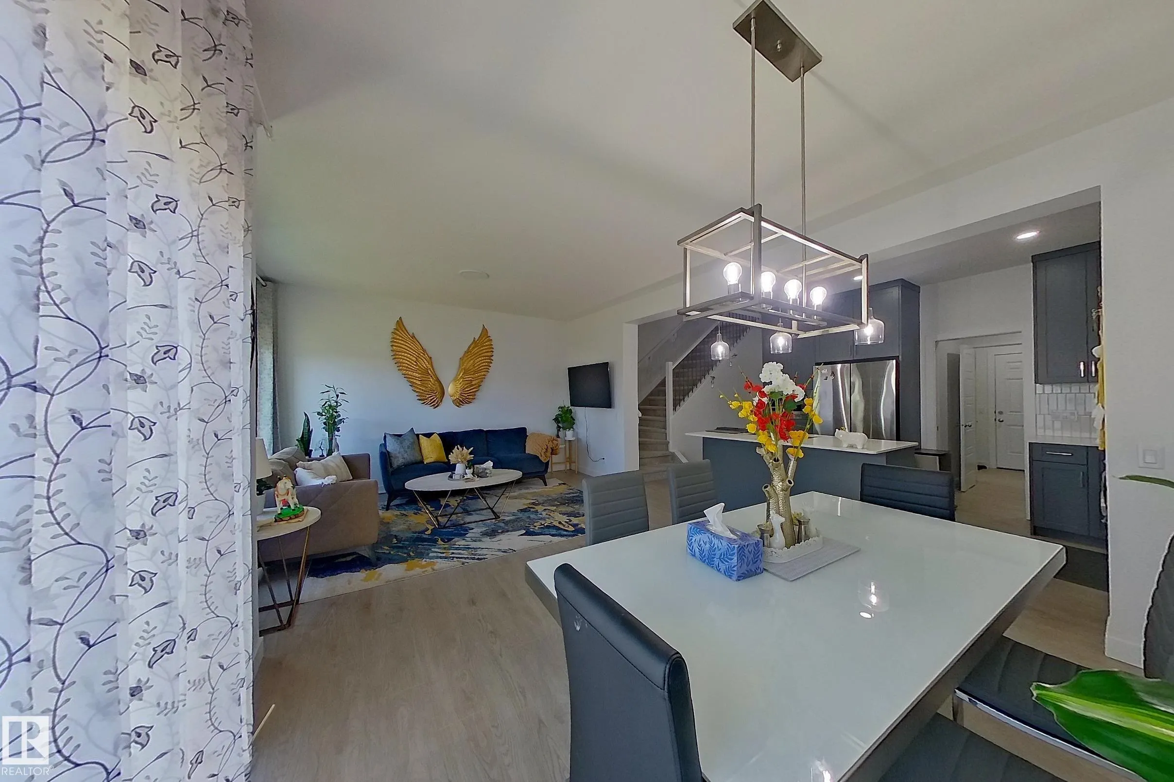 2508 193 Street
