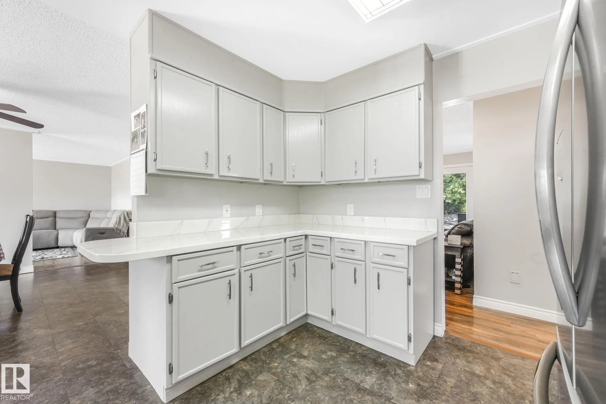 6 Gibbonslea Drive