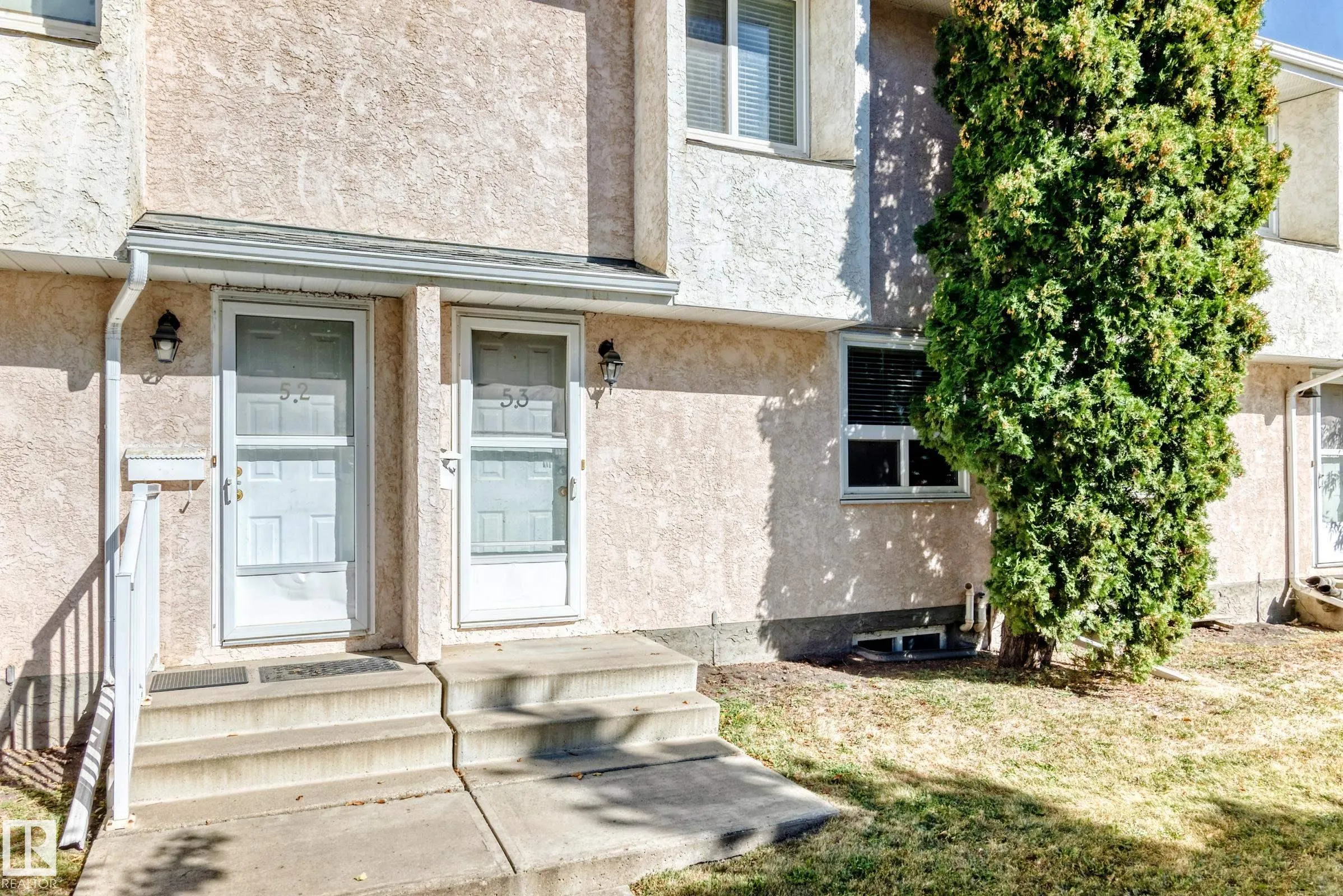 53 LAKEWOOD Village